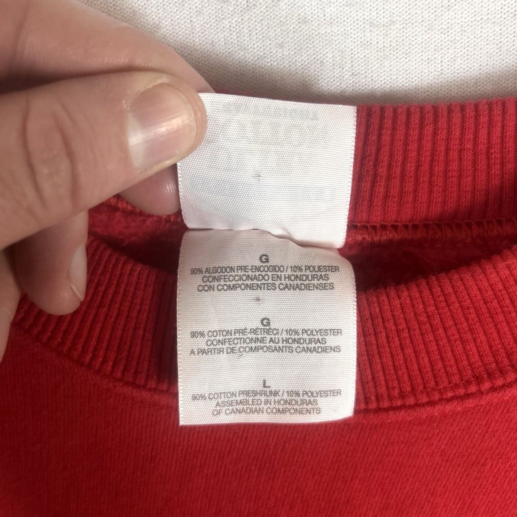 Gildan VINTAGE University of Wisconsin Badgers Sweatshirt Mens Large Red Size US L / EU 52-54 / 3 - 6 Thumbnail