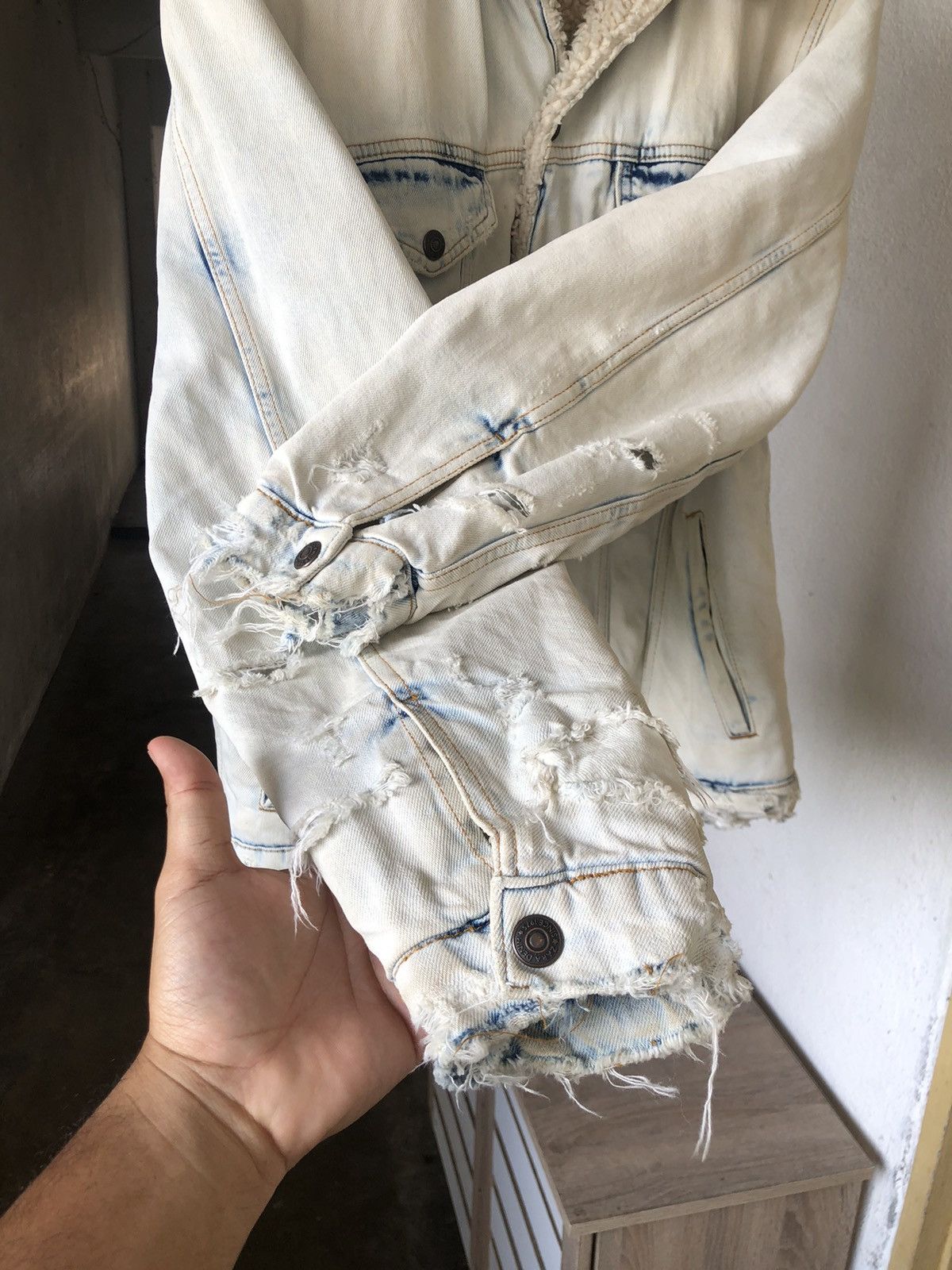 Zara 🔥Zara Distressed Punk Denim Sherpa Jacket If Six Was Nine Size US L / EU 52-54 / 3 - 13 Thumbnail