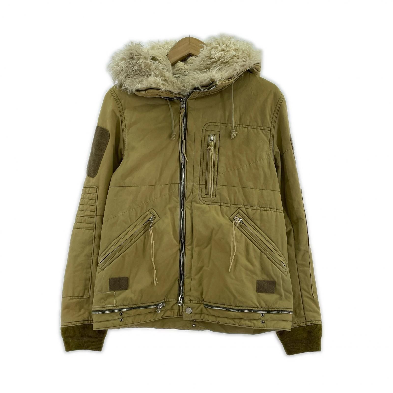 Undercover Undercover 