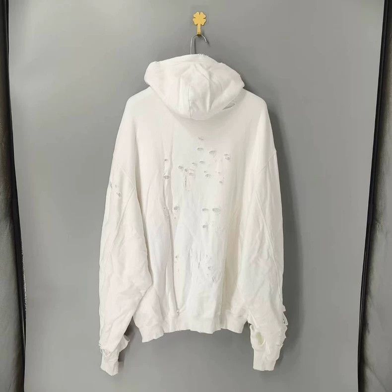 Balenciaga Balenciaga Fleece sweatshirt with logo print and ripped ef Size US S / EU 44-46 / 1 - 2 Thumbnail