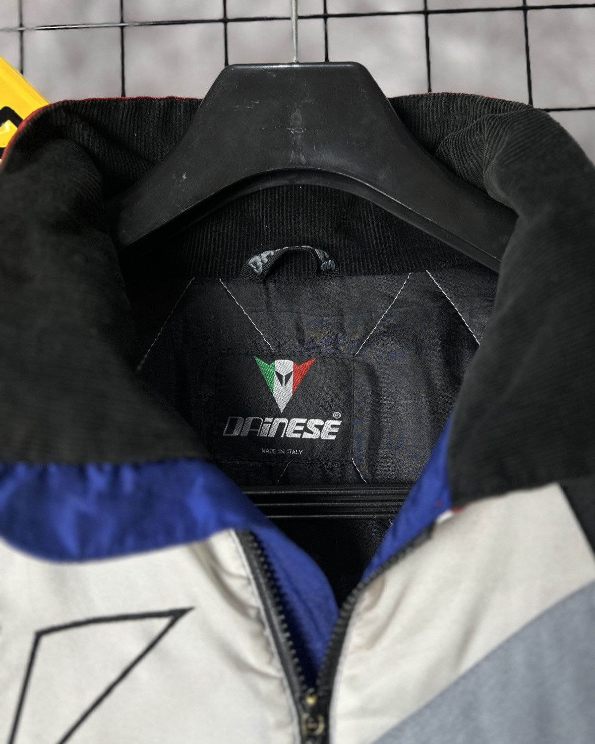 Dainese Dainese italy 90s Vintage Racing Jacket Size US L / EU 52-54 / 3 - 7 Thumbnail