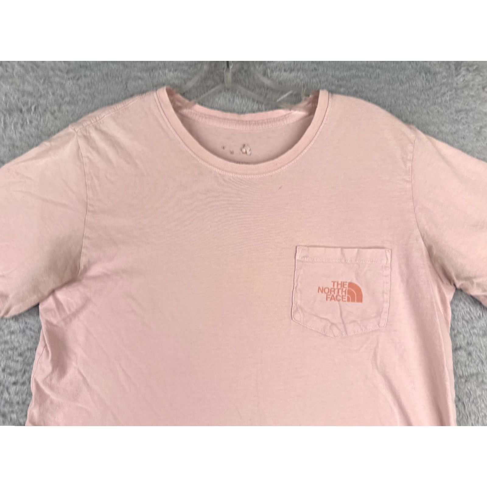 The North Face VINTAGE The North Face Women's T-Shirt Casual Short Sleeve Cotton Pink 90s Outdoor Medium Girls Size M / US 6-8 / IT 42-44 - 4 Thumbnail