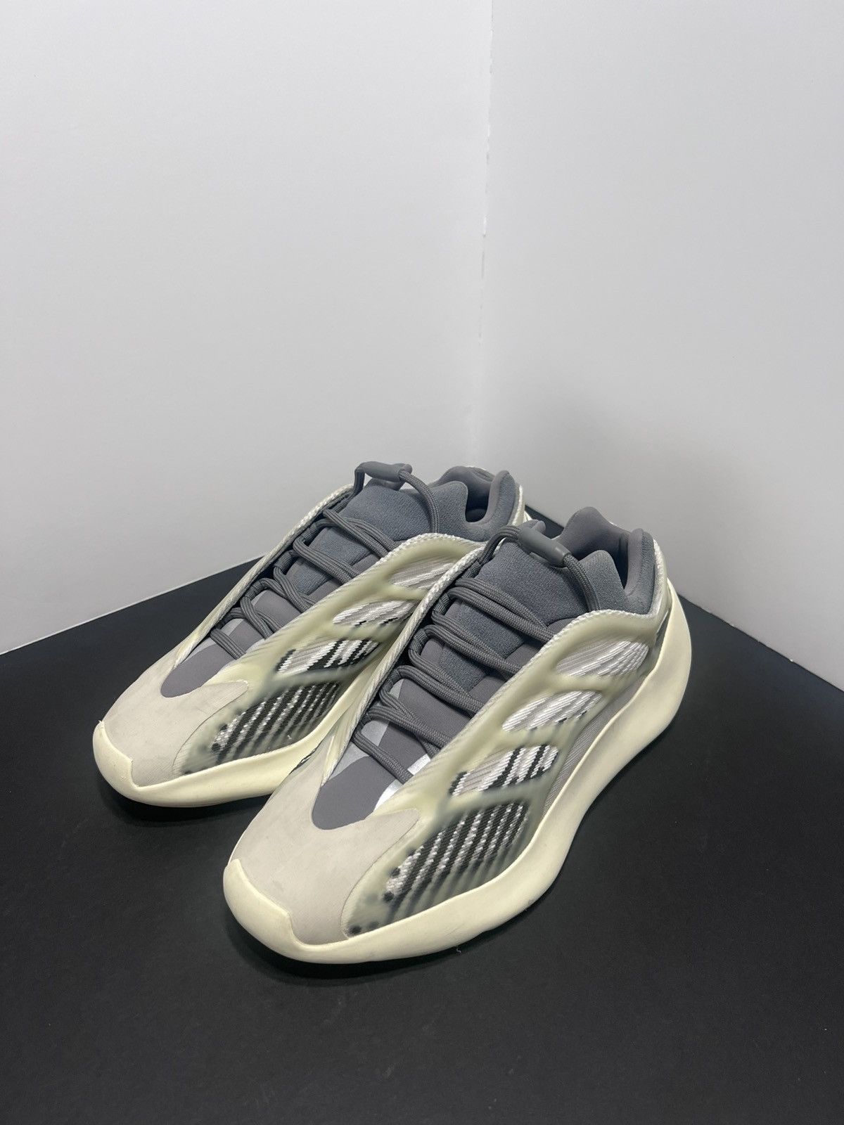 Yeezy YEEZY 700 V3 ‘Faded Salt’ Size US 8 / EU 41 - 1 Thumbnail