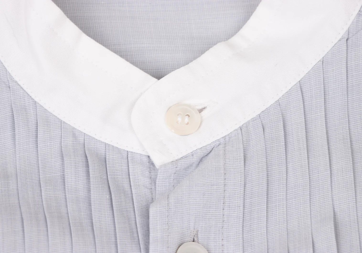 Issey Miyake Front Pleats Band Collar Shirt in Light Blue Size S Size US S / EU 44-46 / 1 - 7 Thumbnail