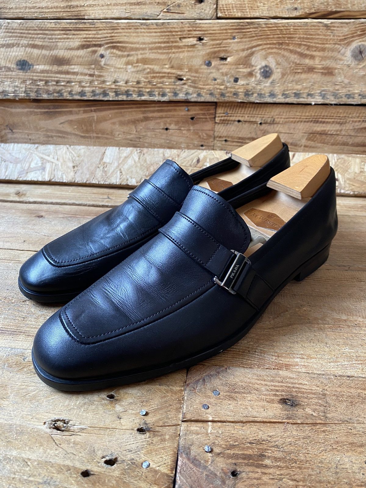 Prada Prada black leather dress shoes sz 8 Size US 9 / EU 42 - 3 Thumbnail
