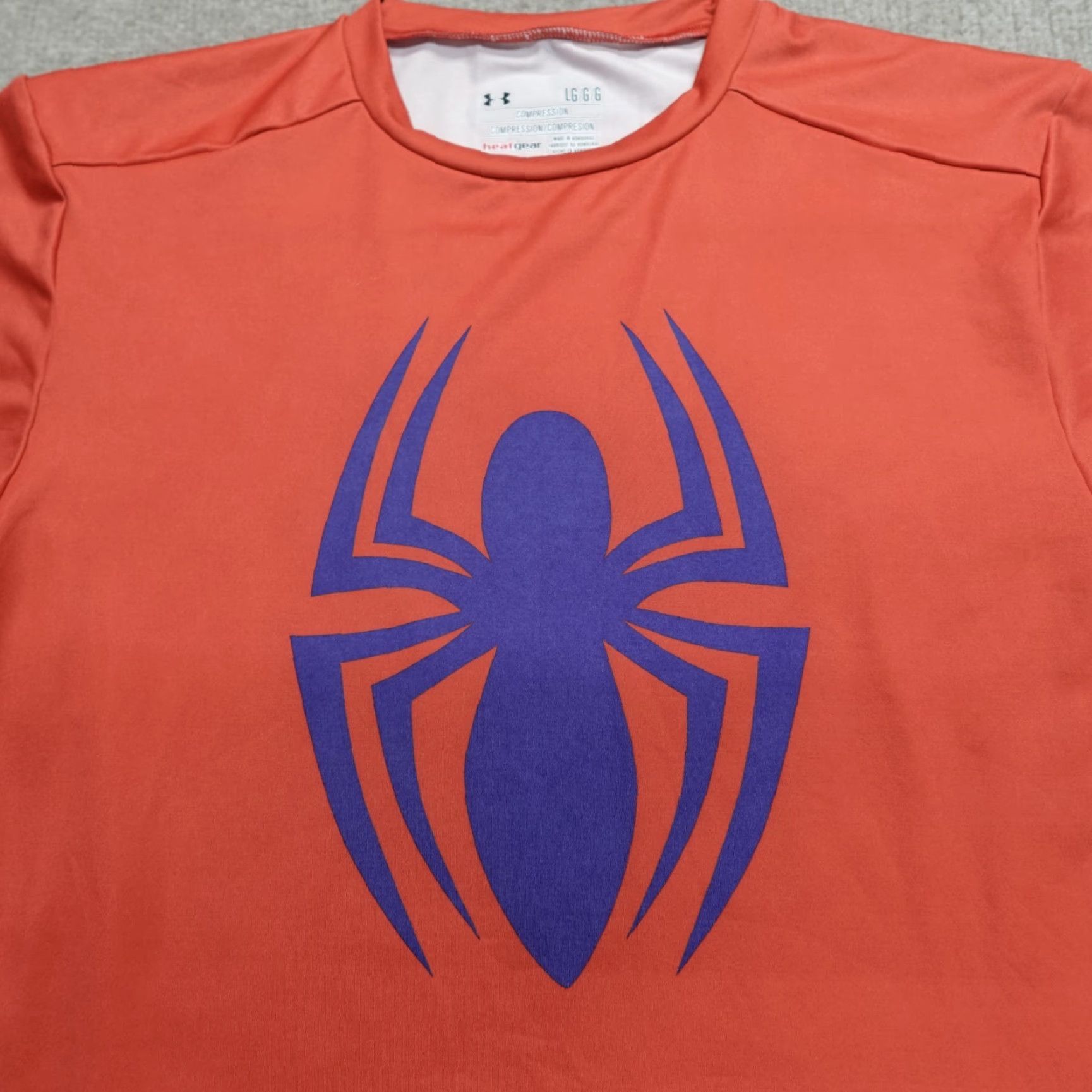Under Armour Under Armour Spider-Man Shirt L Red Double-Sided Rashguard Crew Neck Activewear Mens Size US L / EU 52-54 / 3 - 3 Thumbnail