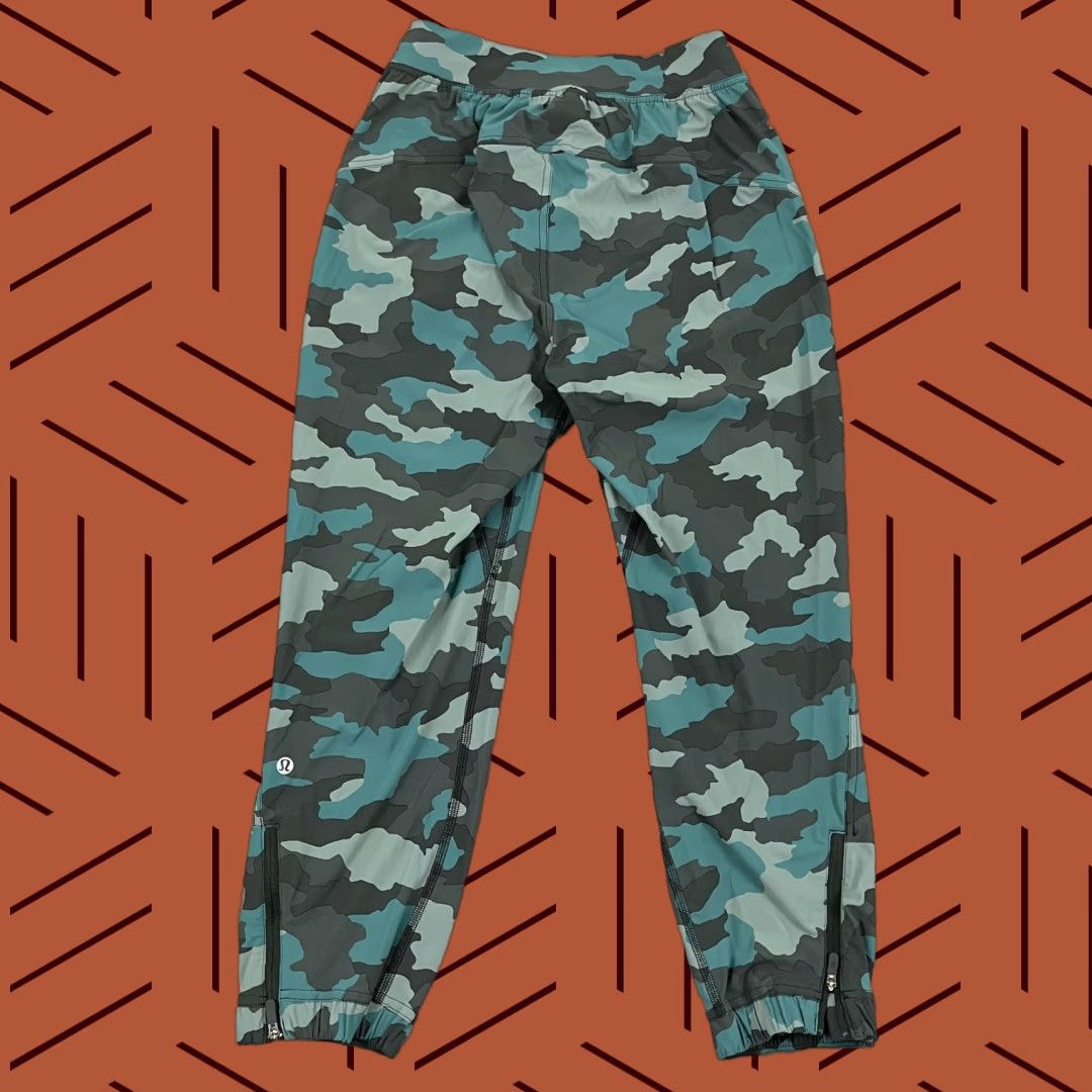 Lululemon VINTAGE Lululemon Adapted State Jogger Pants Women 2 Teal Camouflage Activewear Jogger Pockets 23 in Inseam Athletic State Size 26" / US 2 / IT 38 - 1 Thumbnail