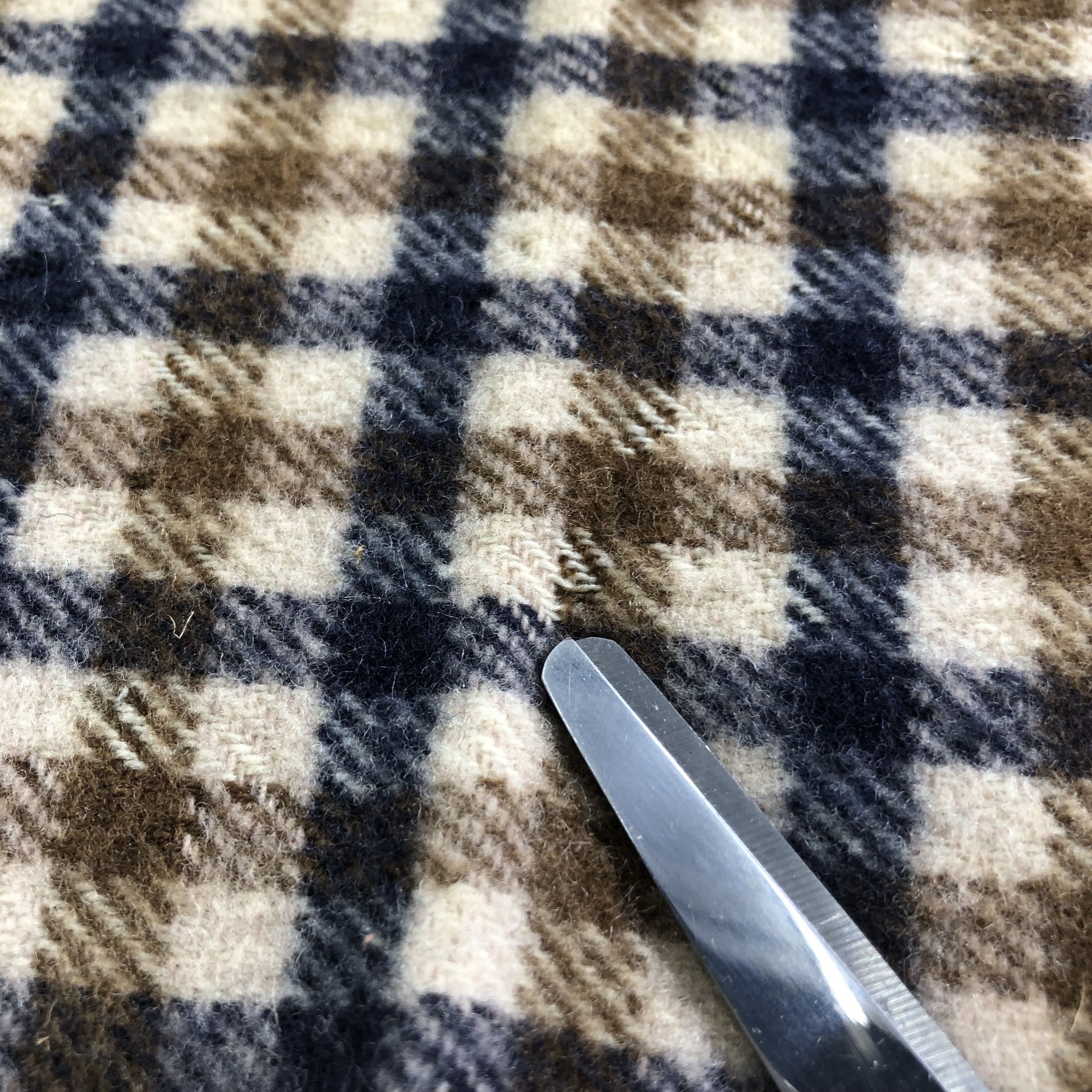 Aquascutum Aquascutum Gingham Wool Scarf Muffler Neckwear V2246 Size ONE SIZE - 16 Thumbnail