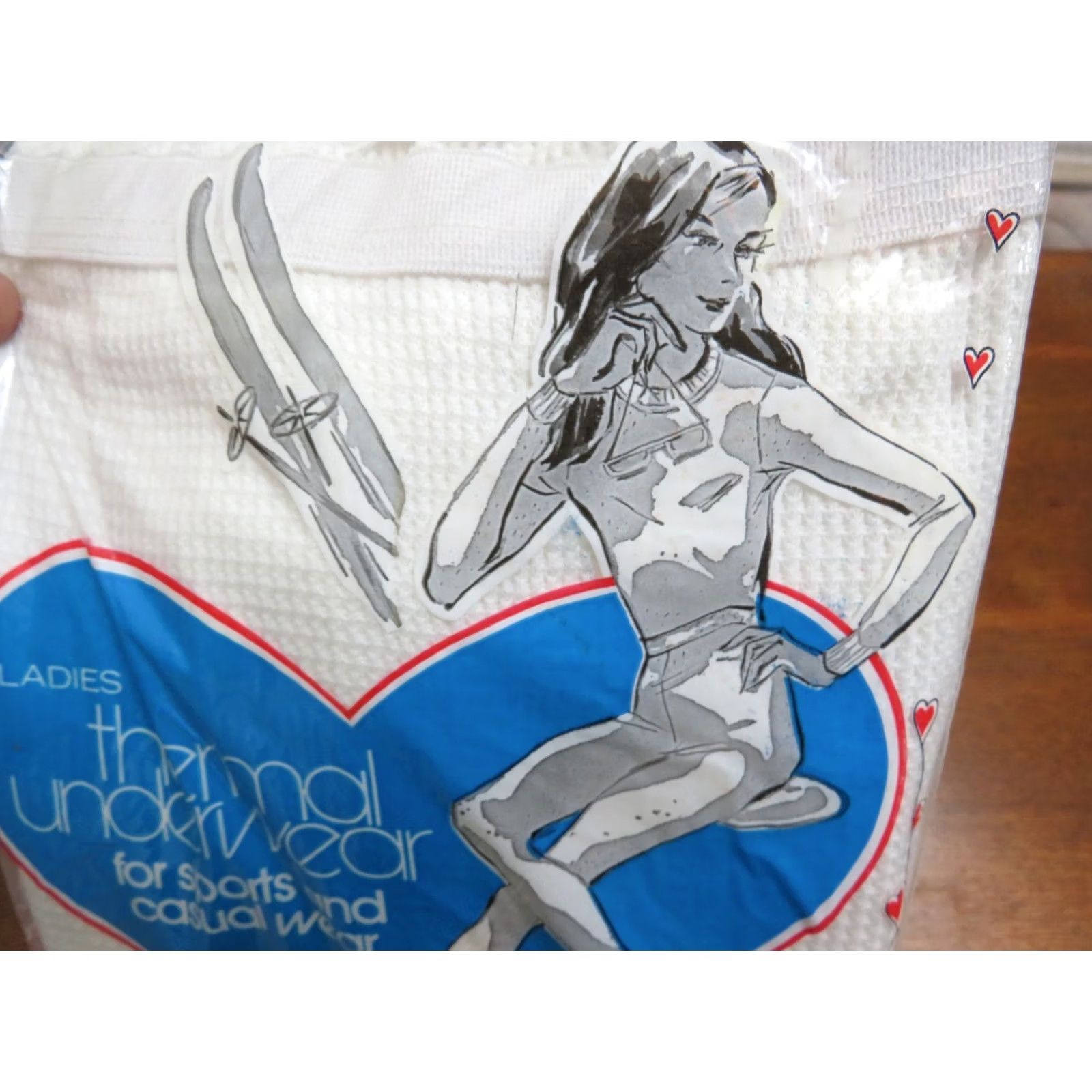 Vintage VINTAGE Caldor Ladies Long Underwear Thermal Underwear White L 1970s Hearts Cotton Polyester NOS Mens Womens Girls Boys Size ONE SIZE - 4 Thumbnail