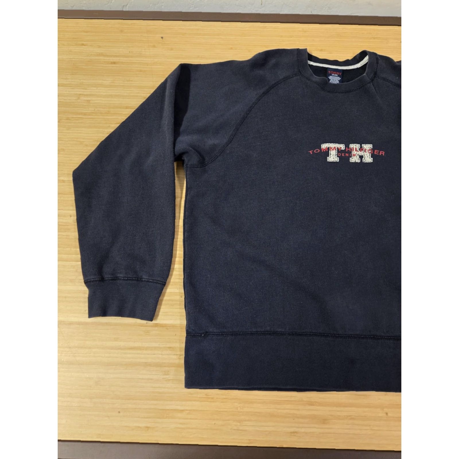 Tommy Hilfiger Tommy Jeans Sweatshirt Mens XL Navy Crewneck TH Logo Fleece Tommy Hilfiger Denim Pullover Graphic Print Raglan Cuffs Hem Size US XL / EU 56 / 4 - 3 Thumbnail