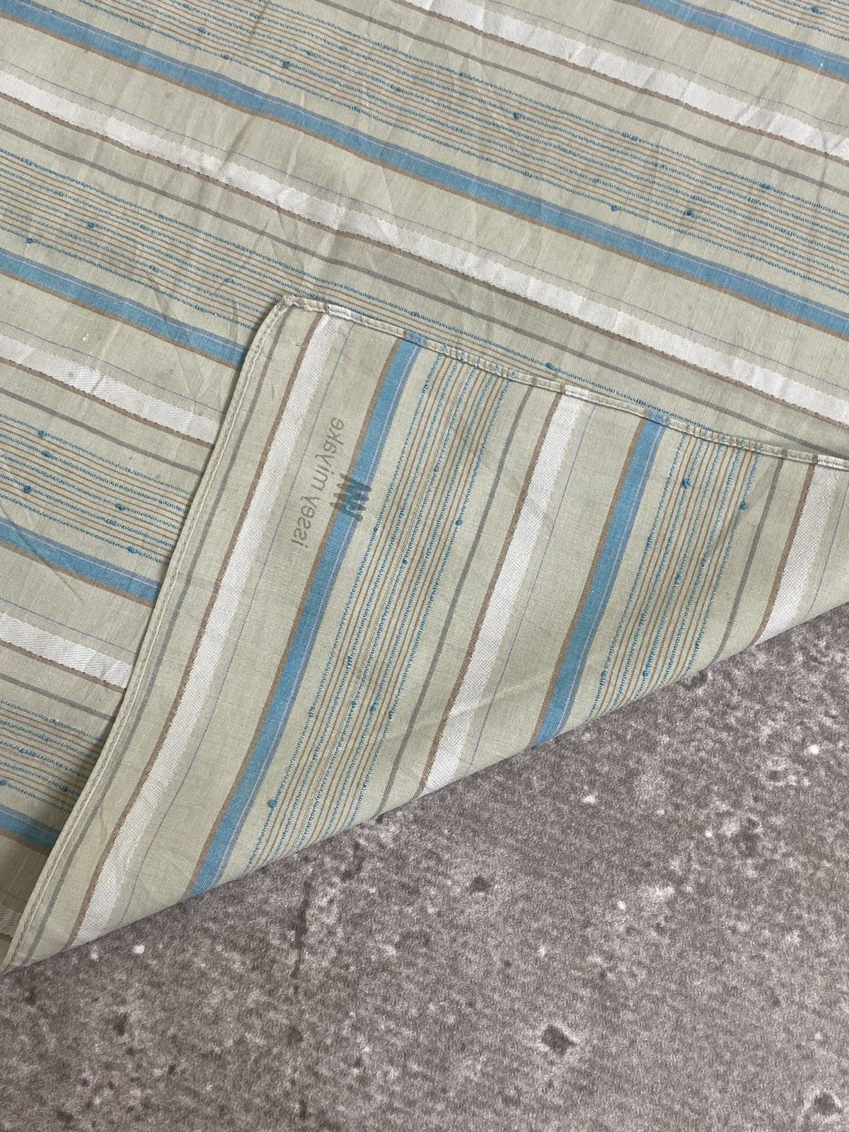 Issey Miyake Issey miyake Handkerchief / Bandana / Neckerchief Size ONE SIZE - 8 Thumbnail