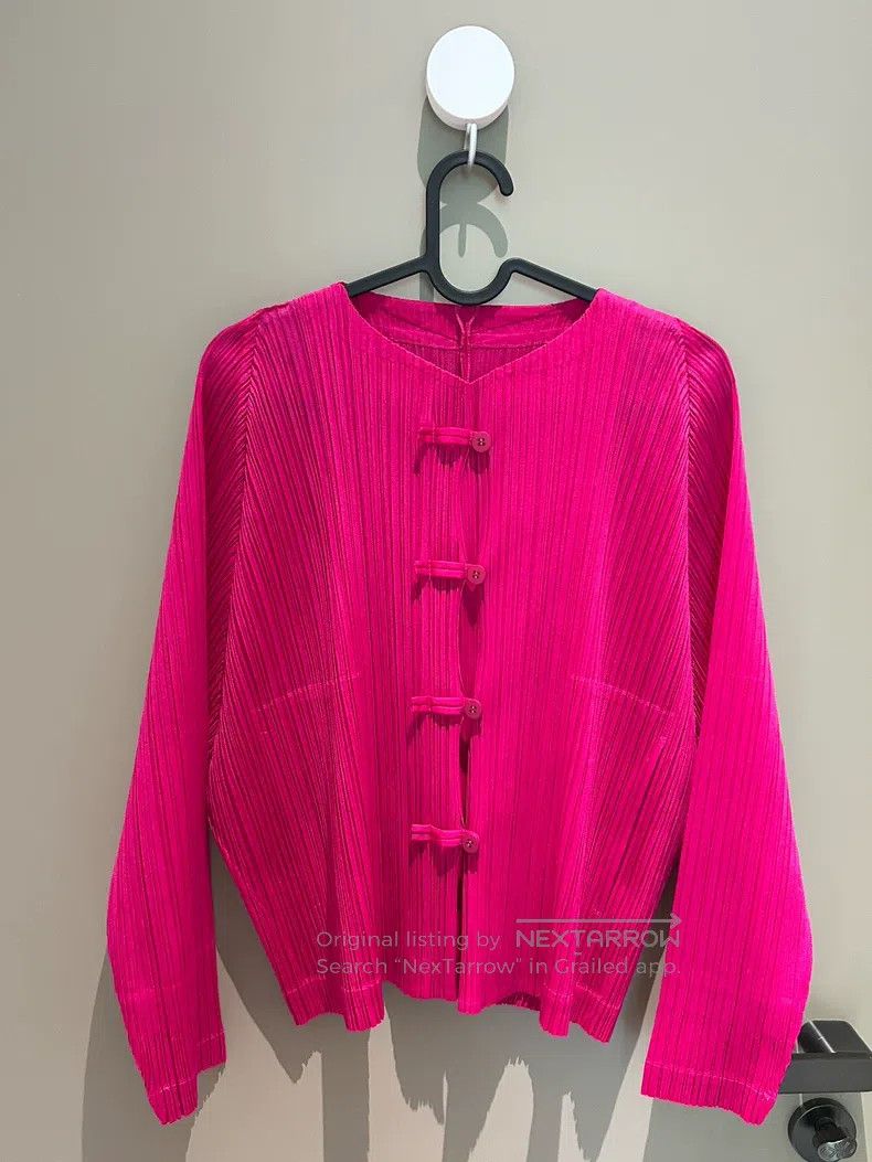 Issey Miyake Issey Miyake Fuchsia Chinese Frog Button Top Size L / US 10 / IT 46 - 1 Thumbnail