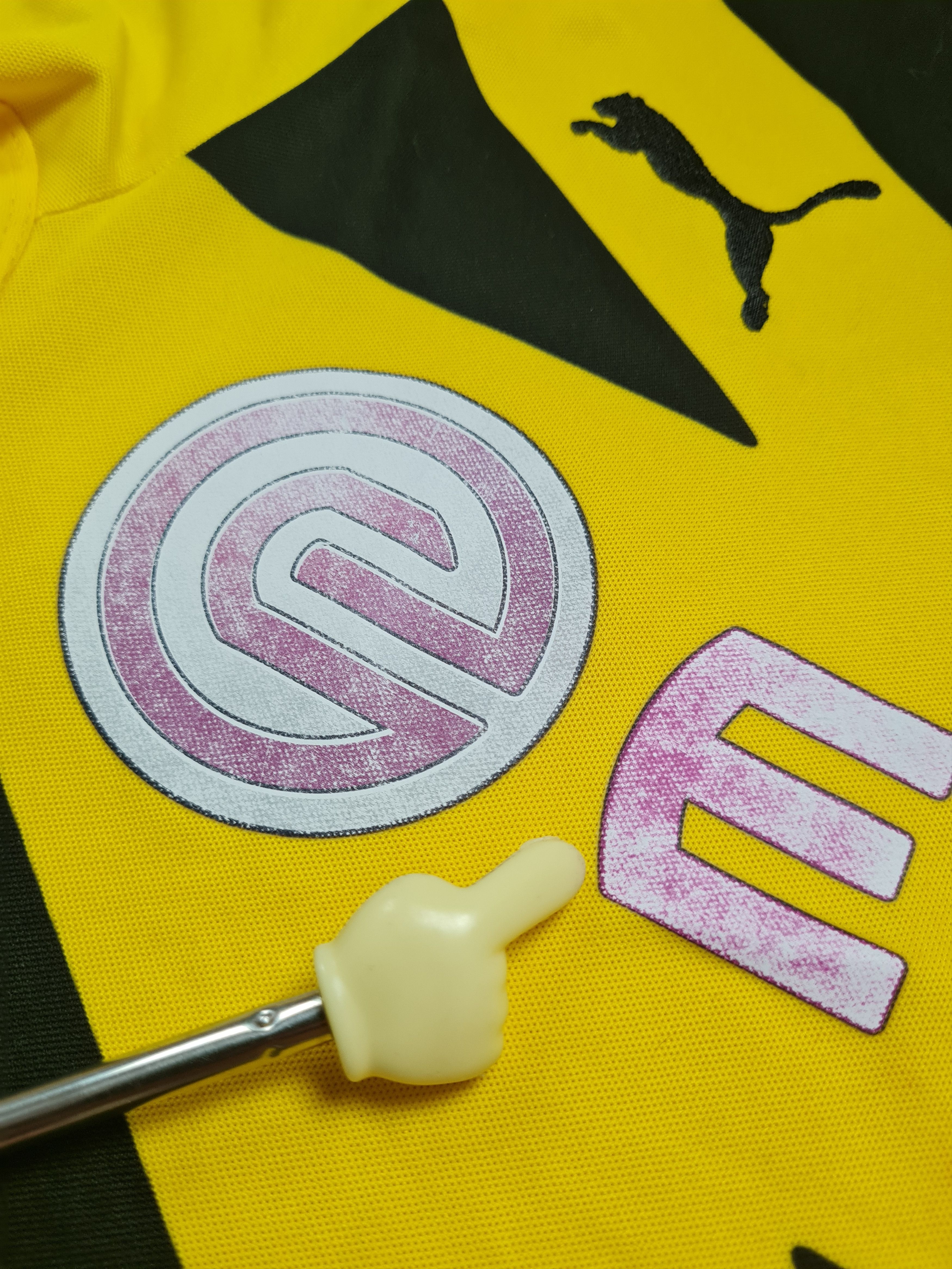 Puma Puma Borussia Dortmund BVB 2014-2015 Home Football Shirt Size US M / EU 48-50 / 2 - 18 Thumbnail