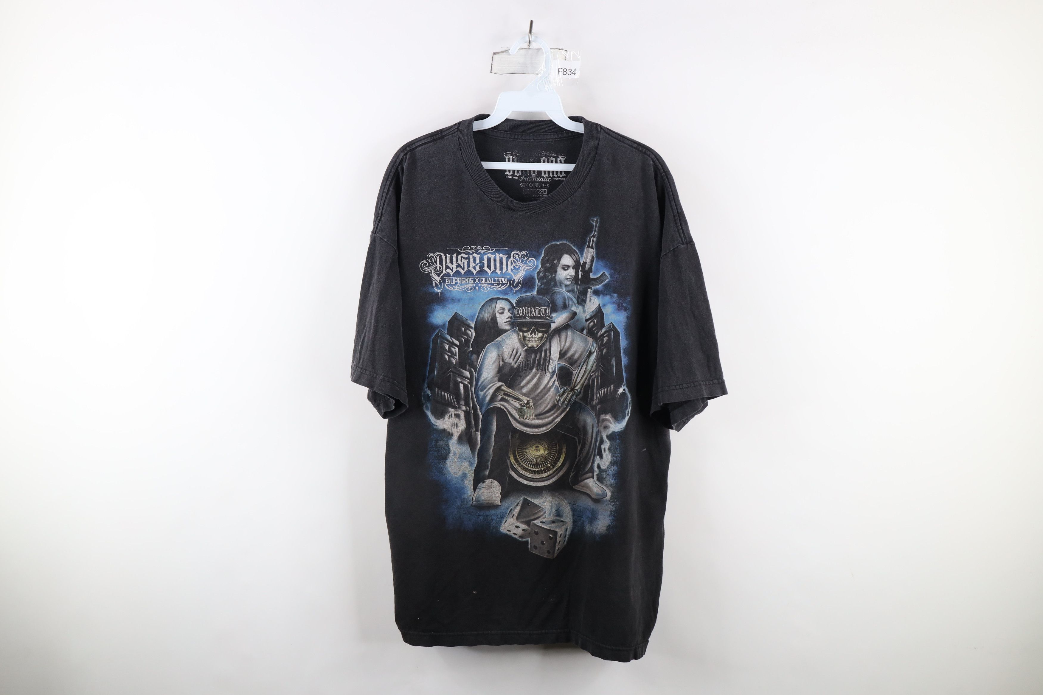 Vintage Vintage Y2K Streetwear Skeleton Dice Hip Hop Rap T-Shirt Size US XXL / EU 58 / 5 - 1 Thumbnail