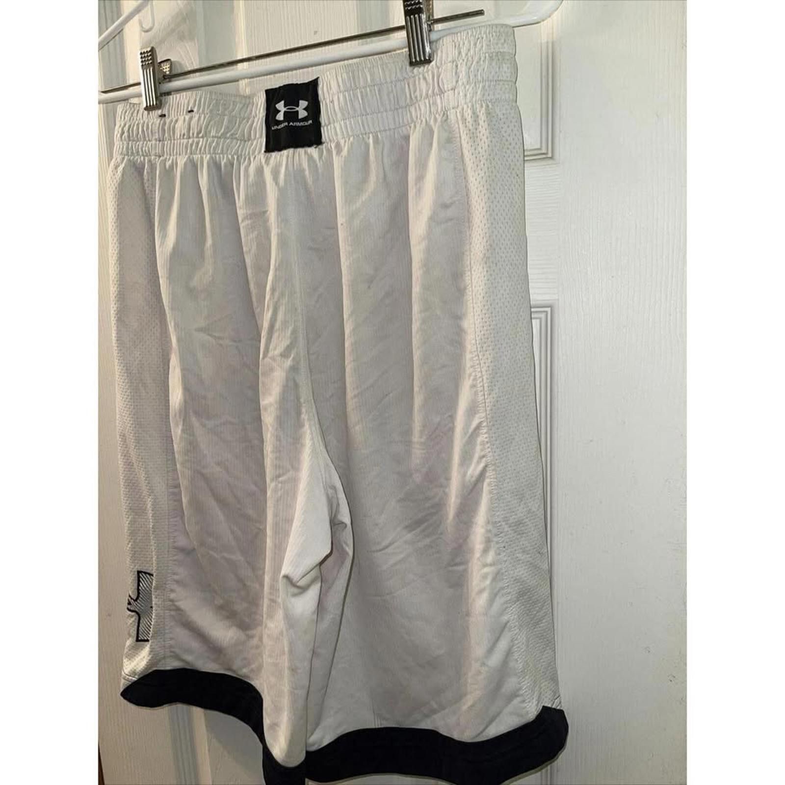 Other Under Armour Performance Athletic Shorts Size US 32 / EU 48 - 7 Thumbnail