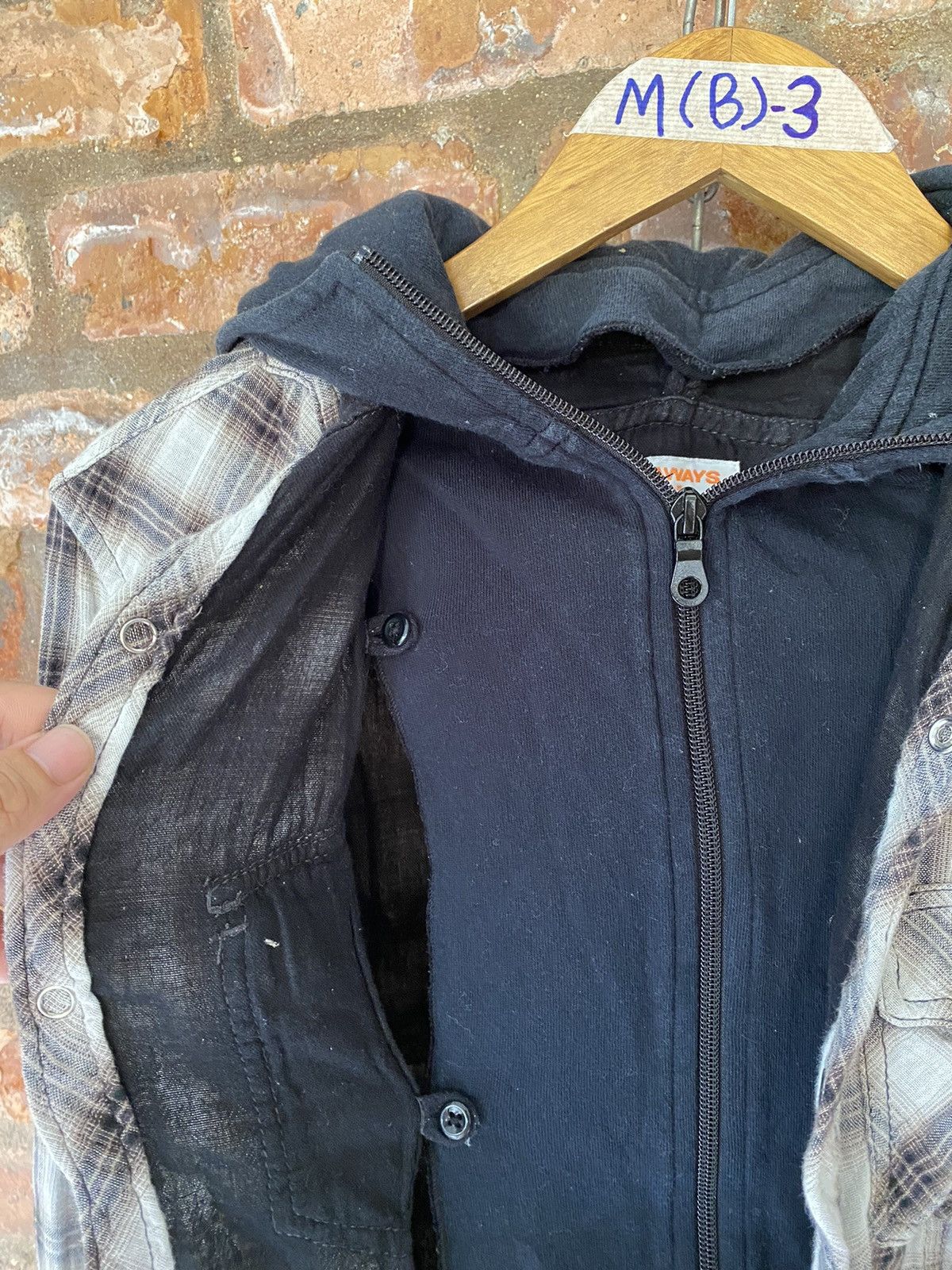 5351 POUR LES HOMMES 2000s Nicole Hybrid shadow Flannel removable hoodie Size US M / EU 48-50 / 2 - 8 Thumbnail