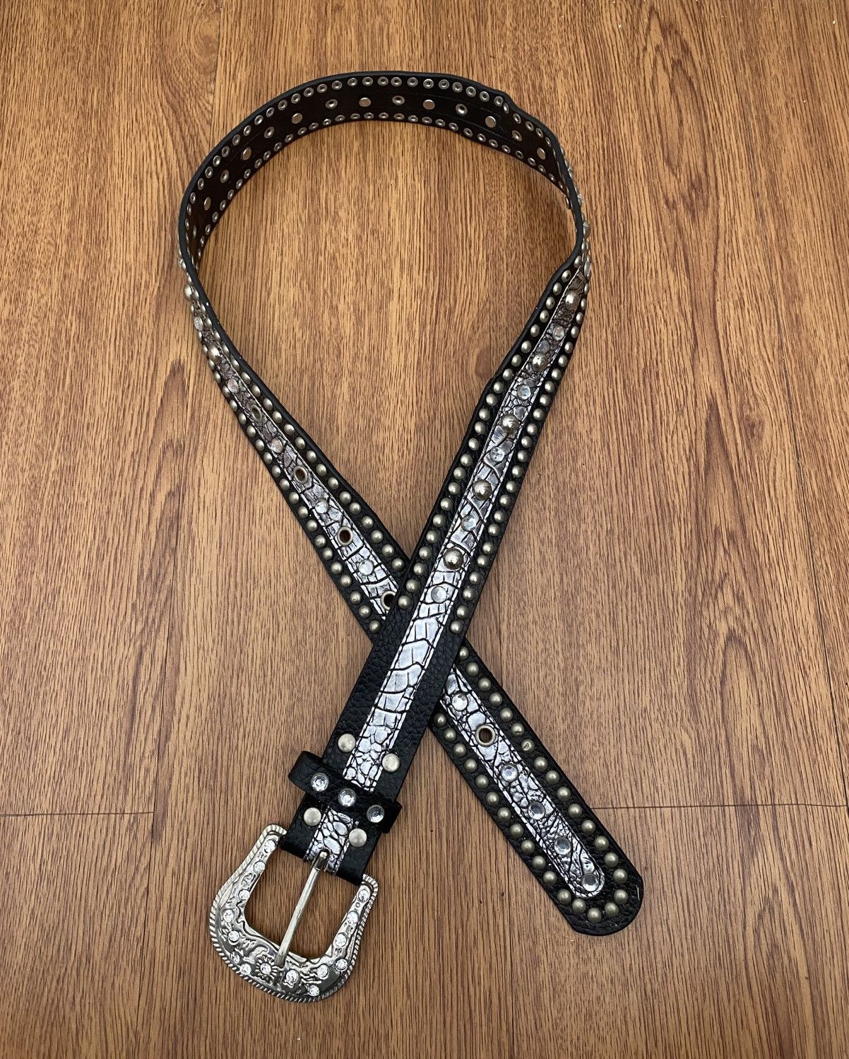 If Six Was Nine Silver black studded belt Size ONE SIZE - 1 Thumbnail