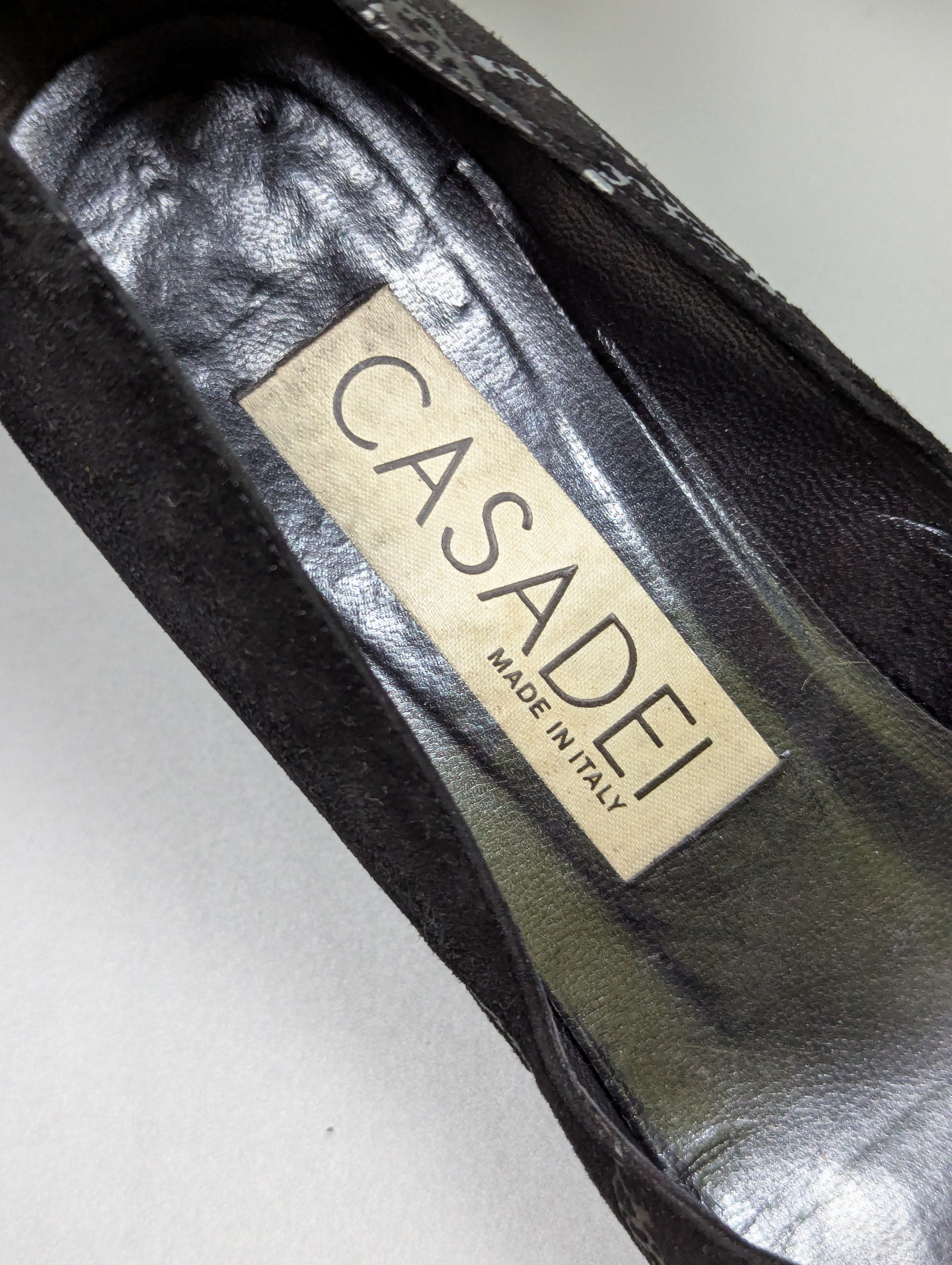 Casadei Casadei Vintage Black Suede Pumps Chain Pattern Metal Heel Size US 9 / IT 39 - 4 Thumbnail