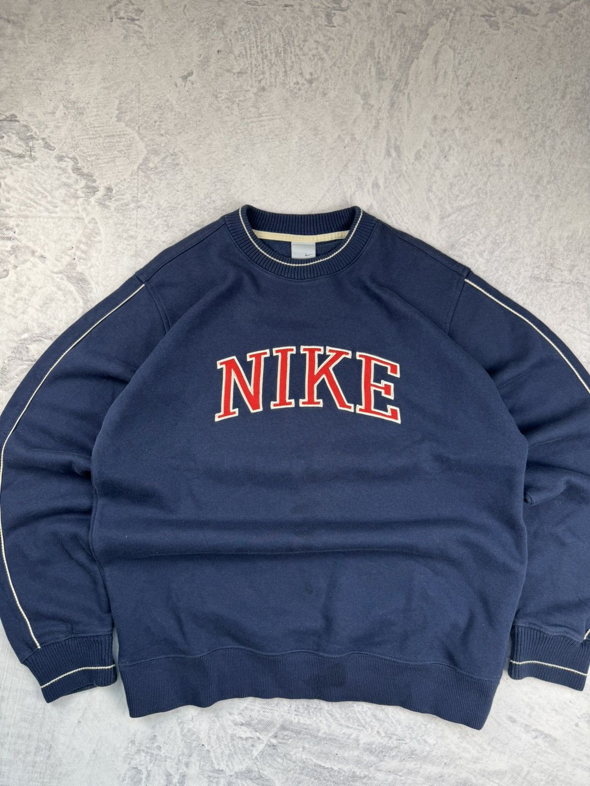 Nike × Vintage NIKE VINTAGE CENTER LOGO OVERSIZE BOXY SWEATSHIRT Size US M / EU 48-50 / 2 - 3 Thumbnail