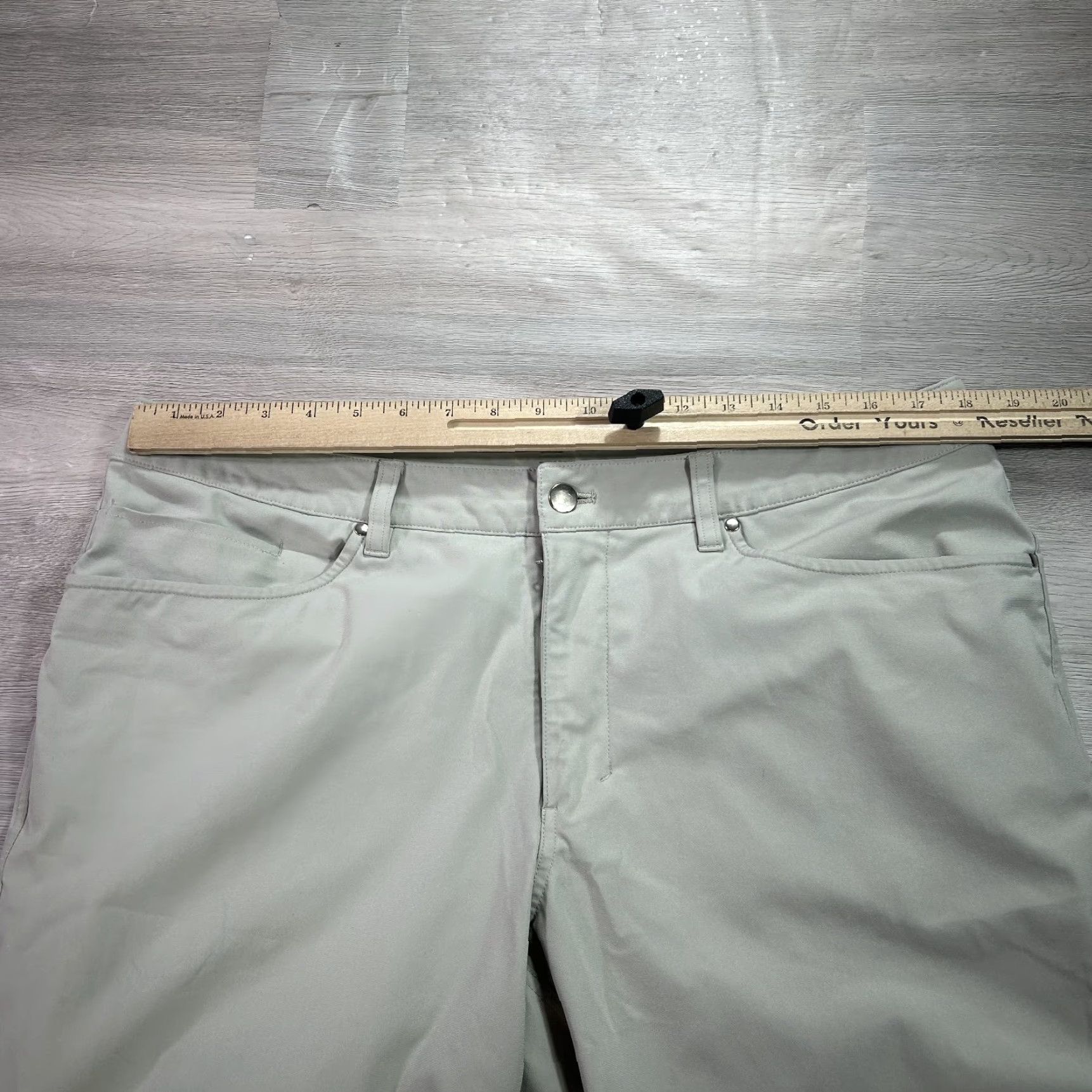 Lululemon Lululemon Pants Mens 36 Gray ABC Classic Warpstreme Chino LM5ADCS Pants Mens 36 Gray Regular Straight Front Pockets Casual Zip Womens? Size US 36 / EU 52 - 7 Thumbnail