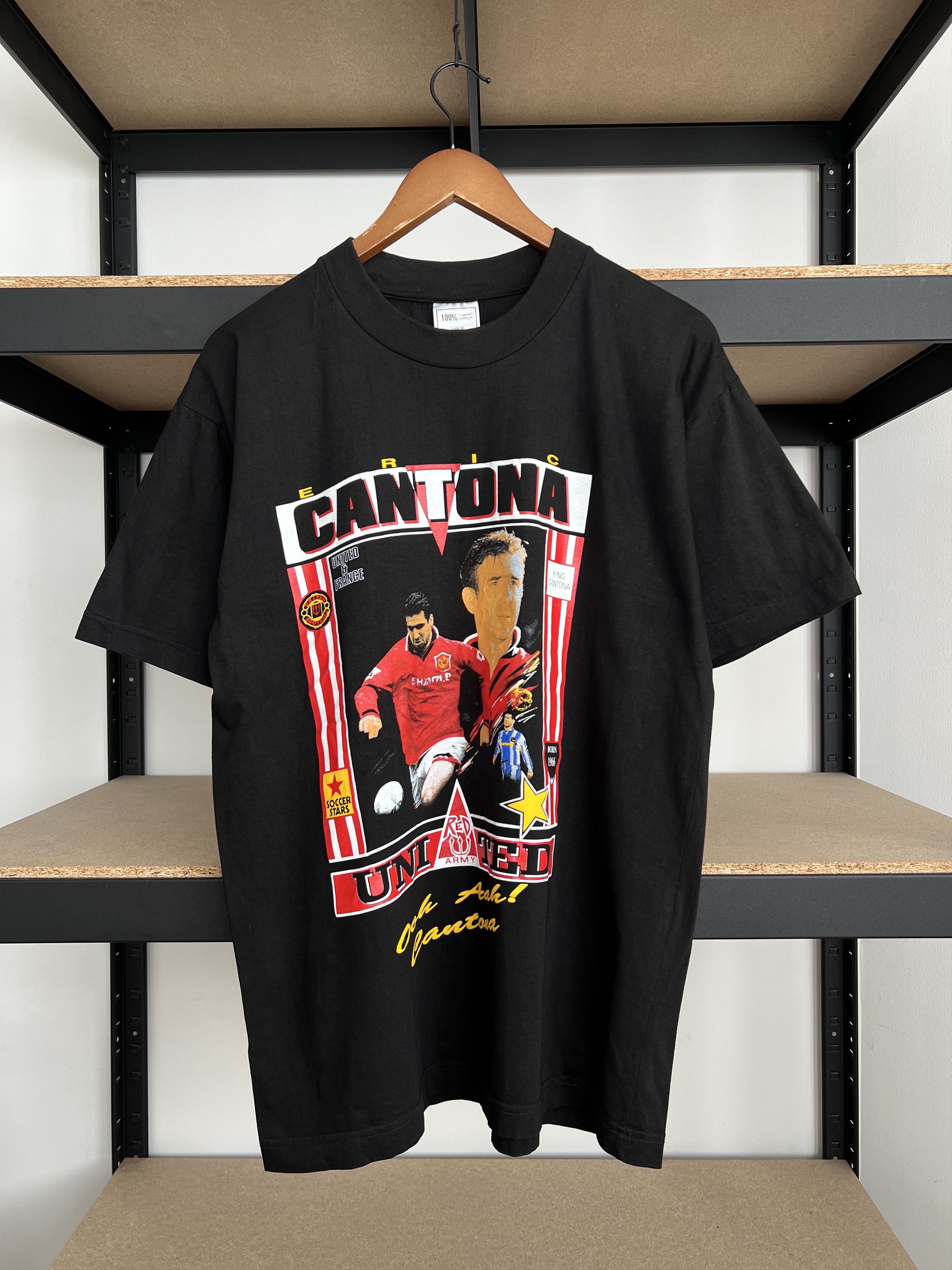 Vintage Vintage 90s Manchester United Eric Cantona #7 Black T-shirt Size US L / EU 52-54 / 3 - 1 Thumbnail