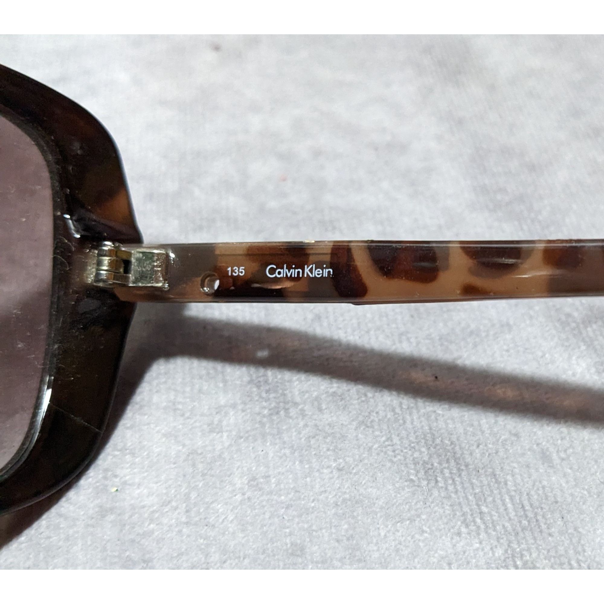 Calvin Klein Calvin Klein Preppy Tortoise Butterfly Frame Sunglasses Size ONE SIZE - 6 Thumbnail