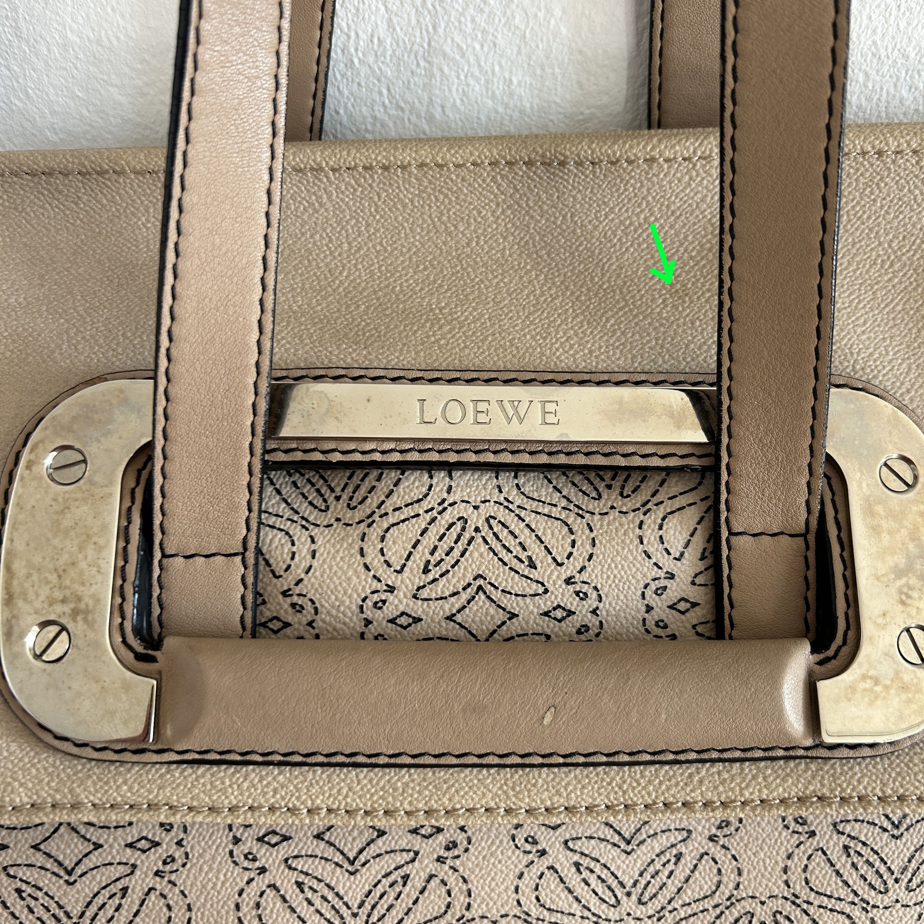 Loewe Loewe Limited Edition Anagram Shoulder Bag Size ONE SIZE - 8 Thumbnail