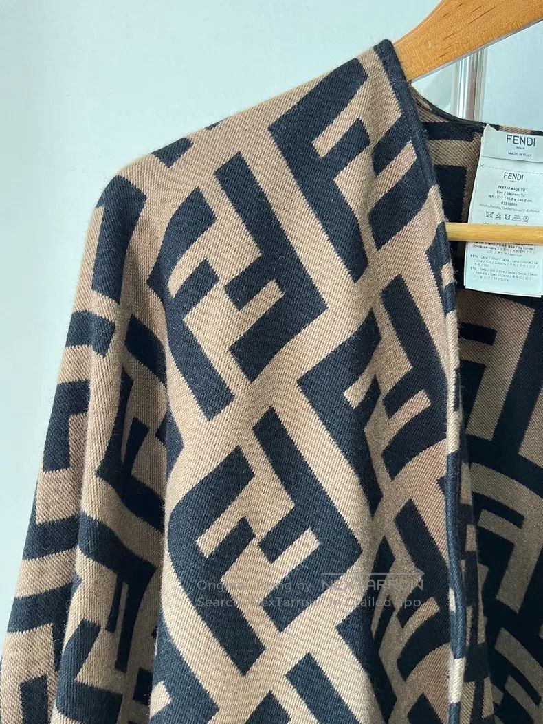 Fendi Fendi size 140*140 cm FF floral cashmere cape cloak, 140*14 Size ONE SIZE - 7 Thumbnail