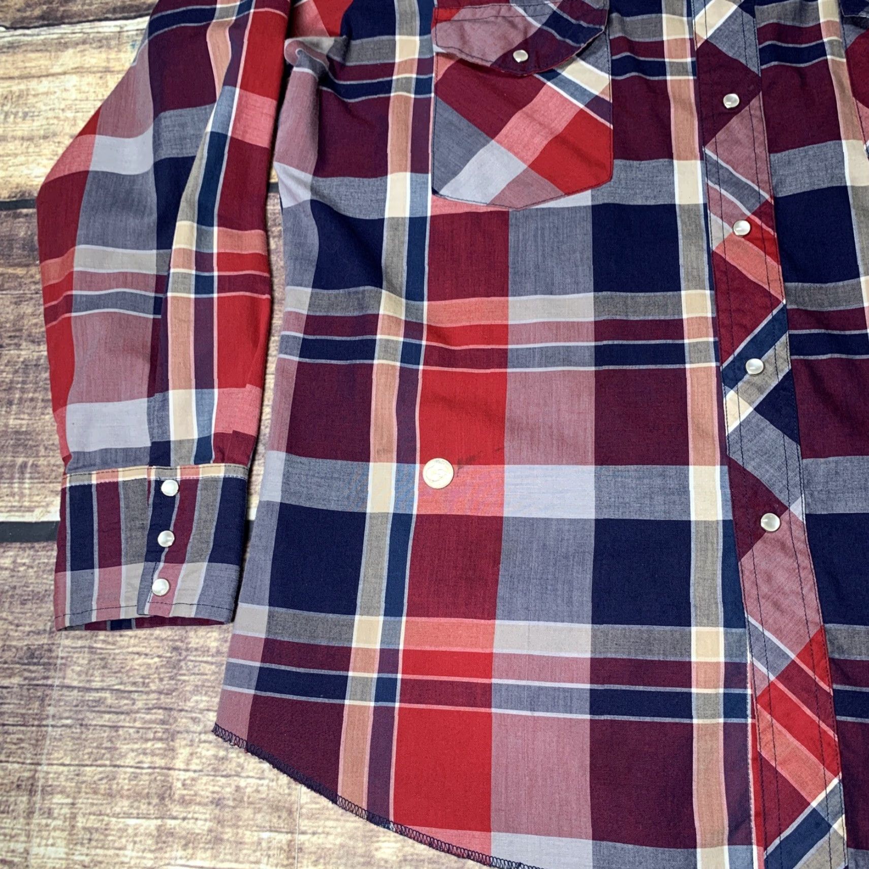 Wrangler Wrangler Shirt Long Sleeve Pearl Snap Mens XXL Red Blue White Plaid Western Shirt Mens XXL Red Plaid Wrangler Size US XXL / EU 58 / 5 - 3 Thumbnail