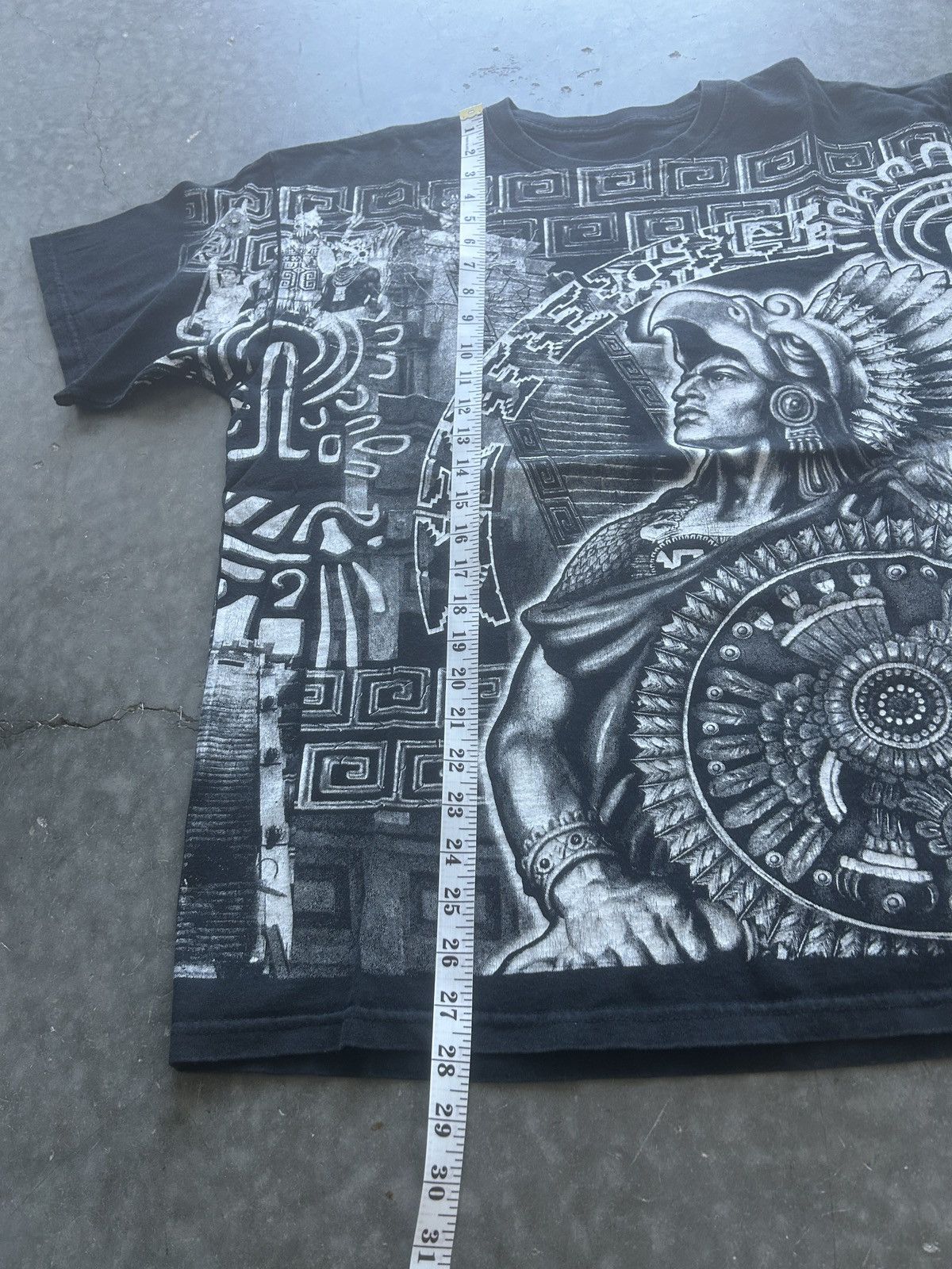Vintage Vintage Y2K Mayan Aztec AOP Graphic Tee Size US L / EU 52-54 / 3 - 7 Thumbnail