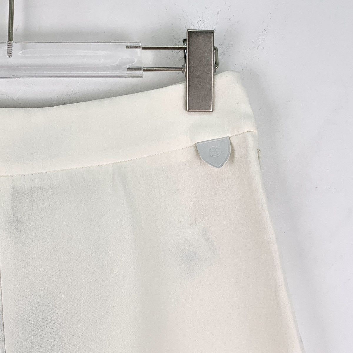 Louis Vuitton Louis Vuitton 24SS White Casual Shorts K26WX Size 26" / US 2 / IT 38 - 3 Thumbnail