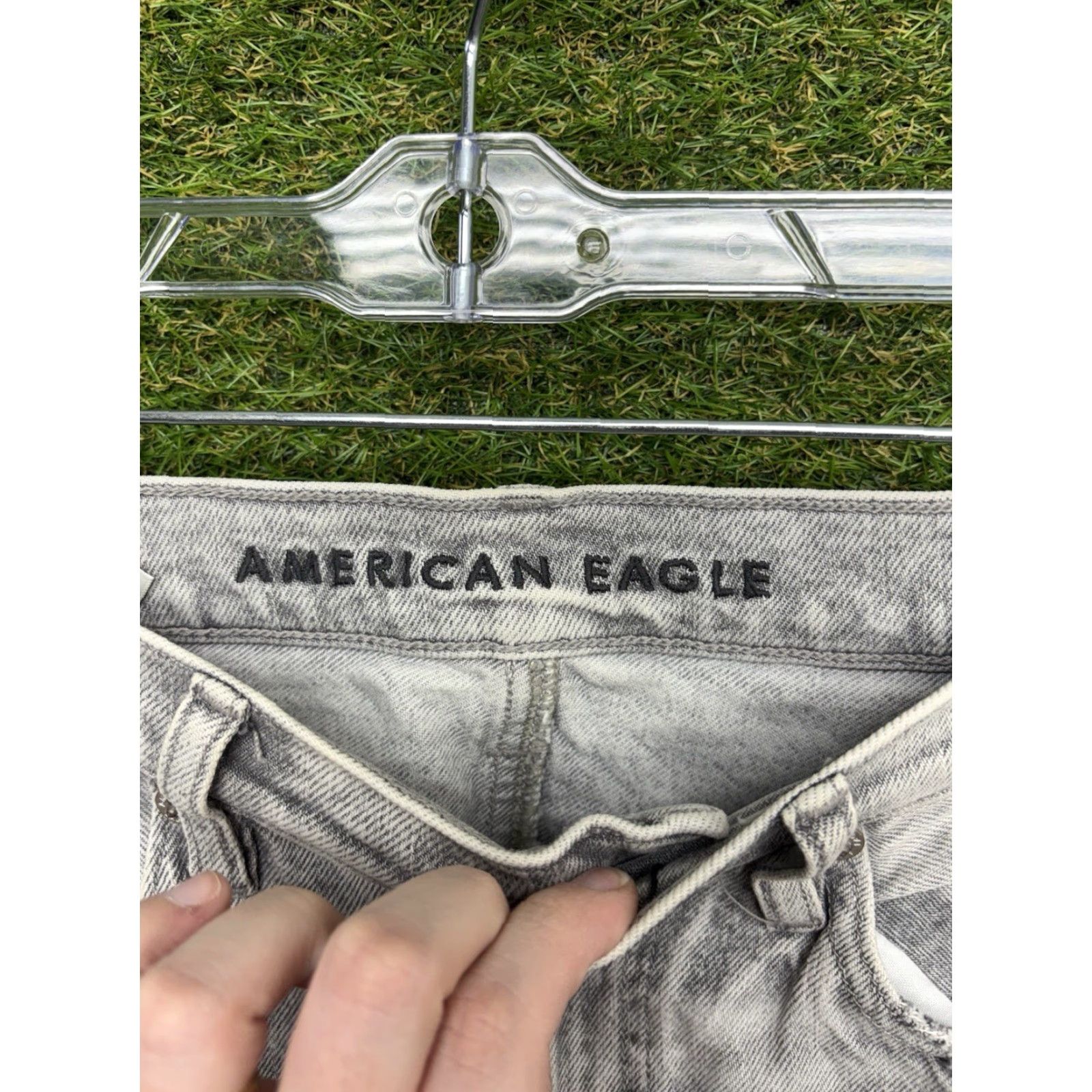 American Eagle Outfitters VINTAGE American Eagle Jeans Womens 2 90s Straight Regular Light Wash Denim Distressed Shirt Size 26" / US 2 / IT 38 - 4 Thumbnail