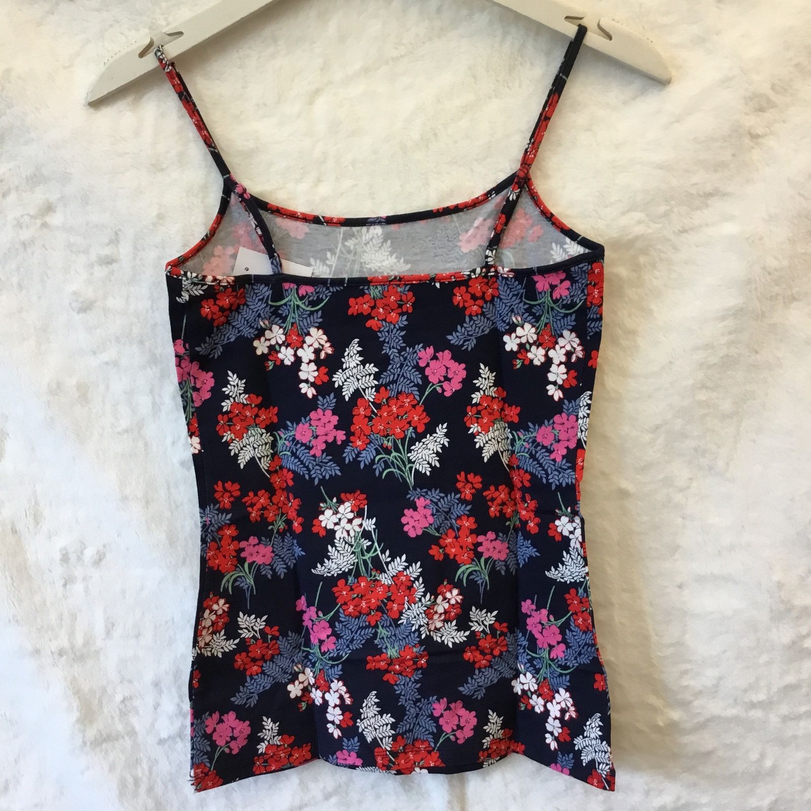 Loft LOFT Blue & Red Floral Scoop Neck Cami Size XS / US 0-2 / IT 36-38 - 8 Thumbnail