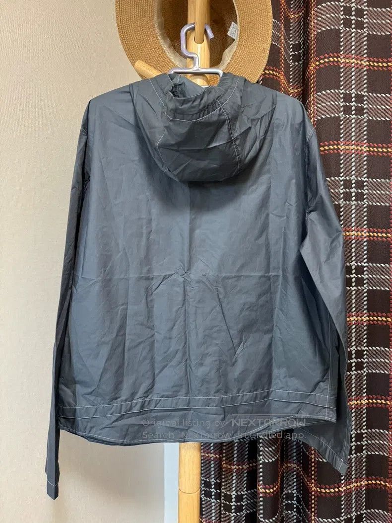 Other Hermes size 39 Sun protection clothing Size US M / EU 48-50 / 2 - 2 Thumbnail