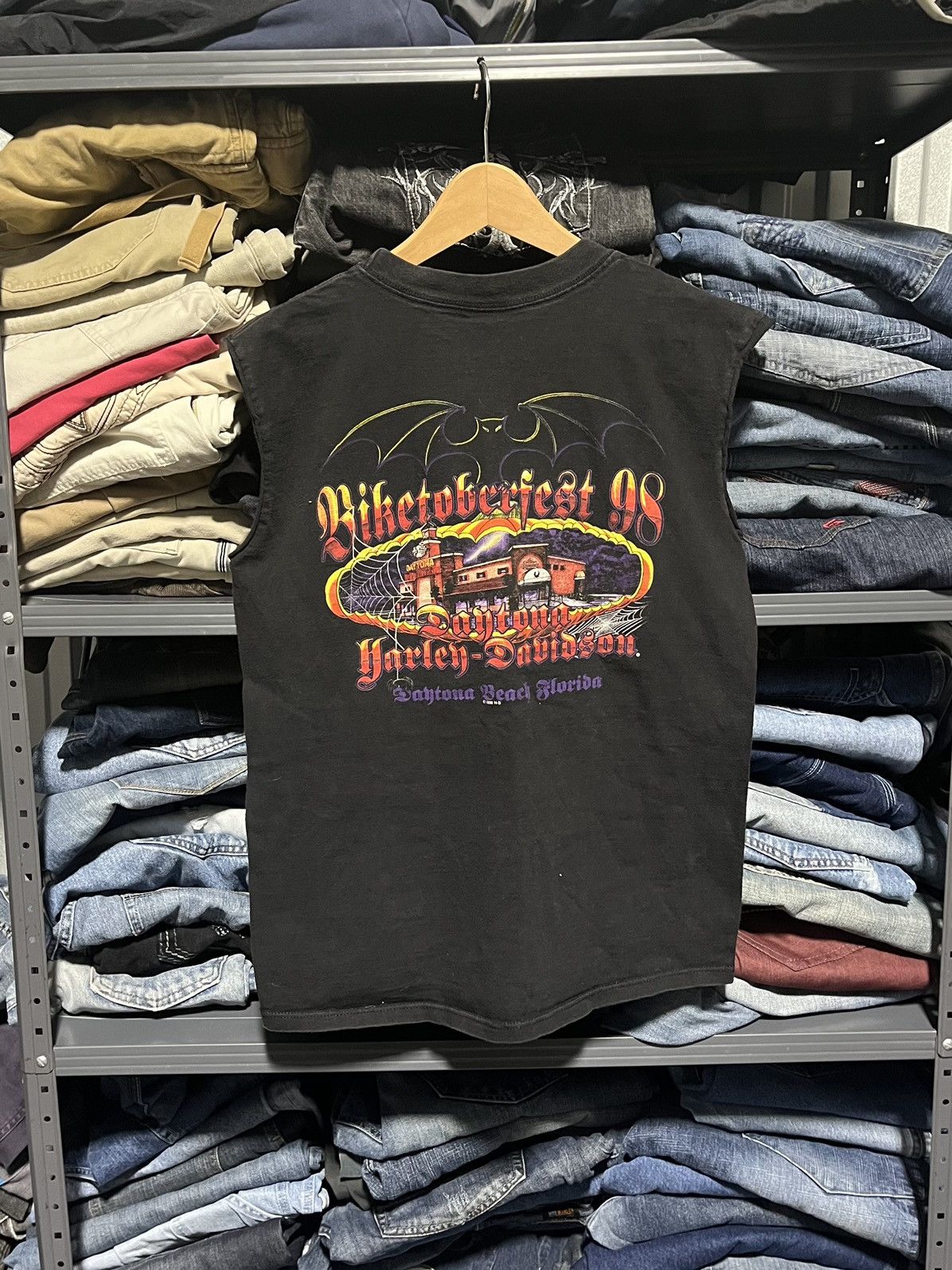 Harley Davidson × Vintage CRAZY VINTAGE HARLEY DAVIDSON BIKETOBER FEST GRUNGE CUTOFF Size US S / EU 44-46 / 1 - 1 Thumbnail