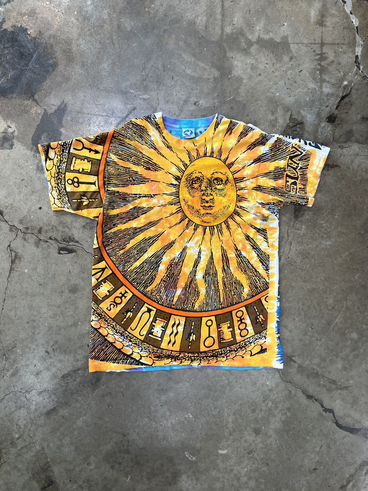 Vintage Vintage Liquid Blue AOP Sun and Moon Solstice Tee XL Size US XL / EU 56 / 4 - 2 Thumbnail