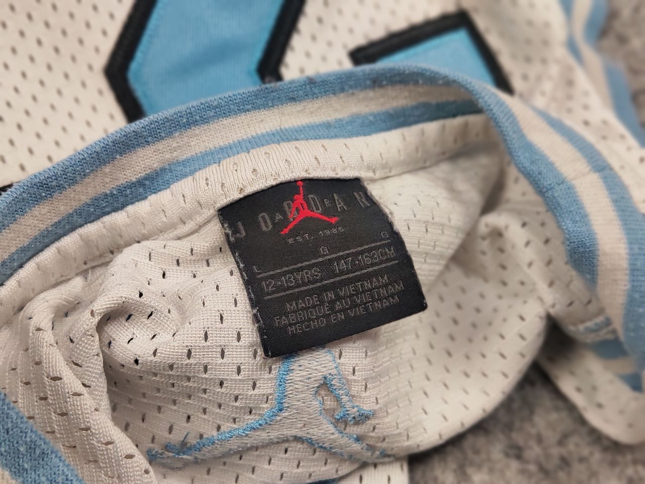 Jordan Brand Jordan 23 Logo Authentic Basketball Jersey T shirt Size US XS / EU 42 / 0 - 7 Thumbnail