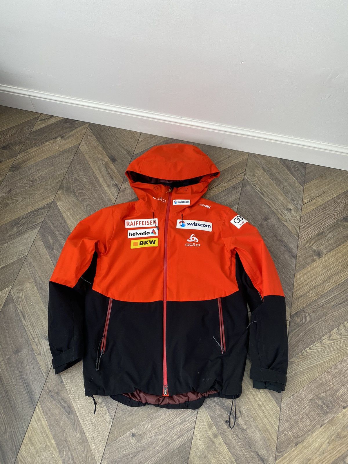 Odlo × Vintage Vintage Odlo Swiss Ski Team red Jacket Size US L / EU 52-54 / 3 - 2 Thumbnail