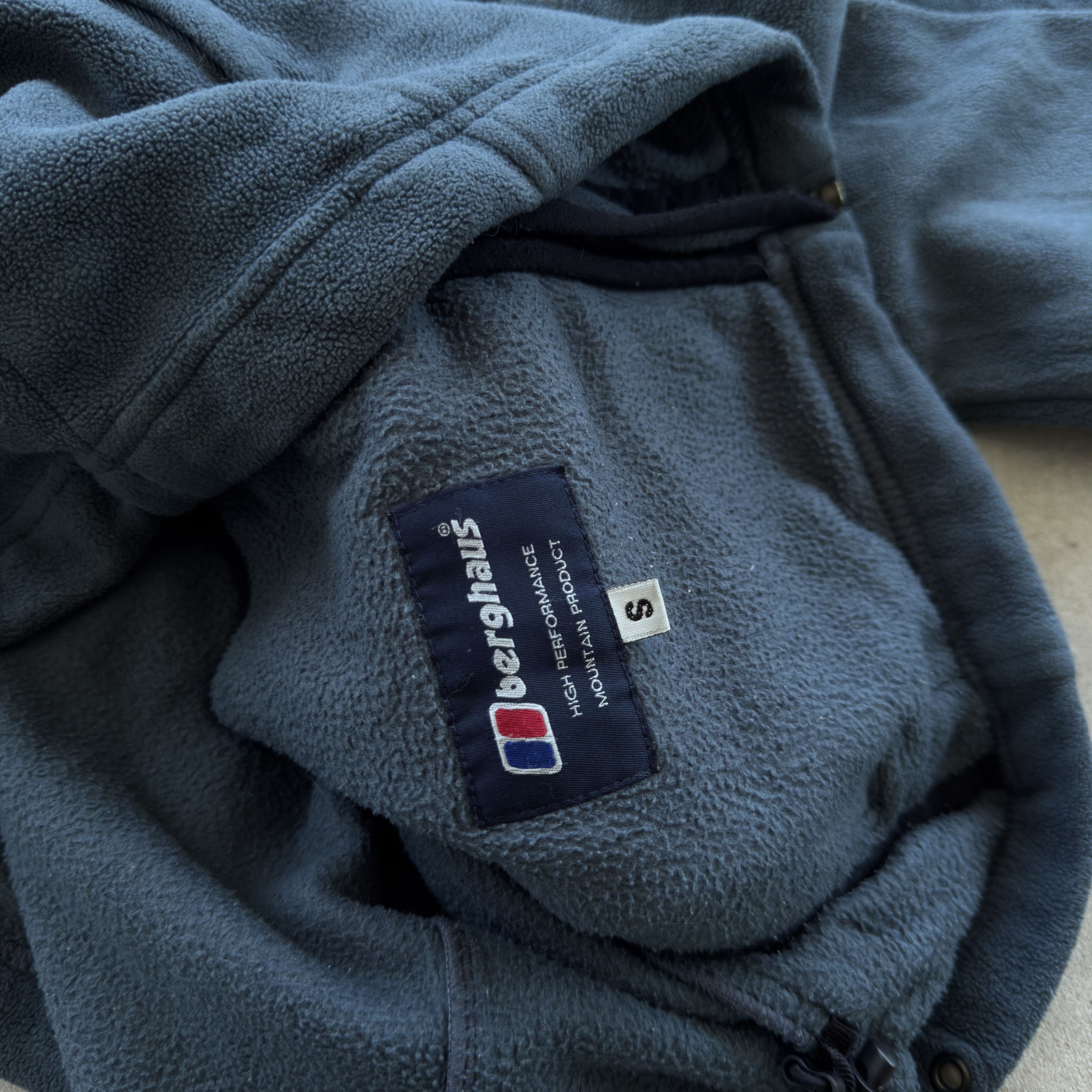 Berghaus Vintage Berghaus Full Zip Fleece Jacket Grey Gorpcore S Size US S / EU 44-46 / 1 - 6 Thumbnail