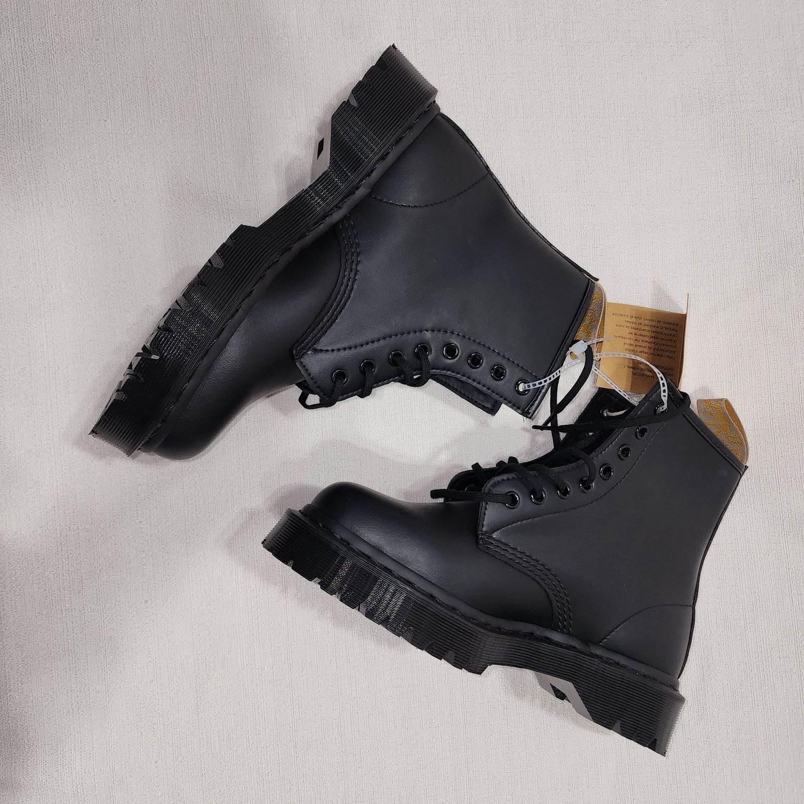 Dr. Martens Dr. Martens Vegan Leather ALL BLACK UNISEX US (7M) AND (8W) Size US 7 / EU 40 - 4 Thumbnail