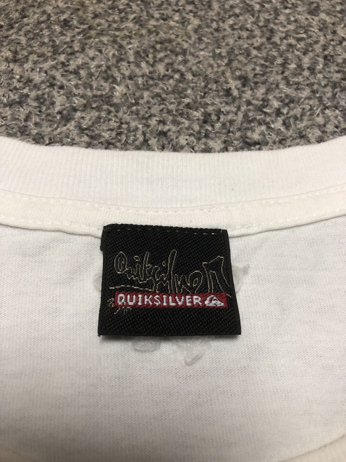 Quiksilver Vintage Y2K Quiksilver All Logo Surfing Tshirt Size US L / EU 52-54 / 3 - 16 Thumbnail