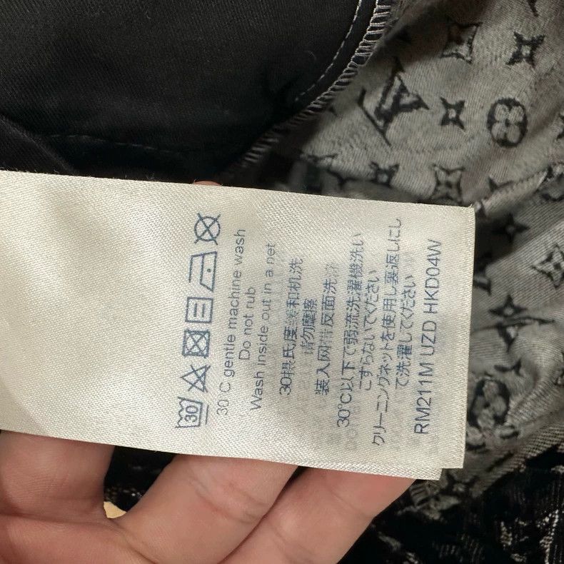 Louis Vuitton LOUIS VUITTON Black print full print printed print printed Size US 29 - 6 Thumbnail