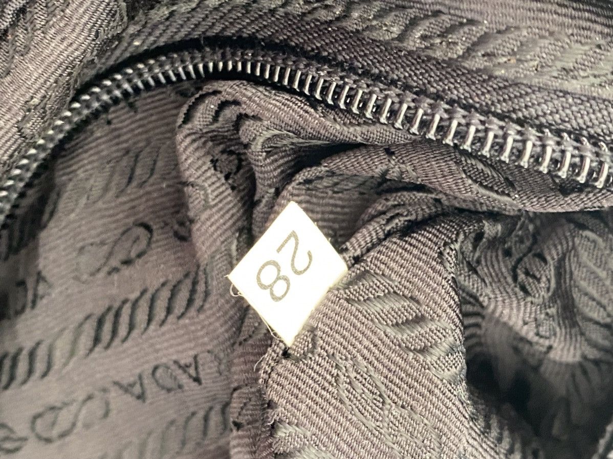 Prada Prada vela mini backpack 90s style Size ONE SIZE - 5 Thumbnail