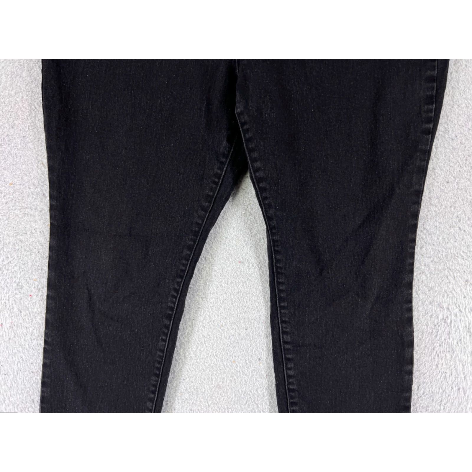 Vintage No Boundaries Jeans Women's Black Denim Skinny High Rise 15 Regular Cotton Blend 5-Pocket 29x26 Distressed Pockets Comfort Size 36" / US 14 / IT 50 - 3 Thumbnail