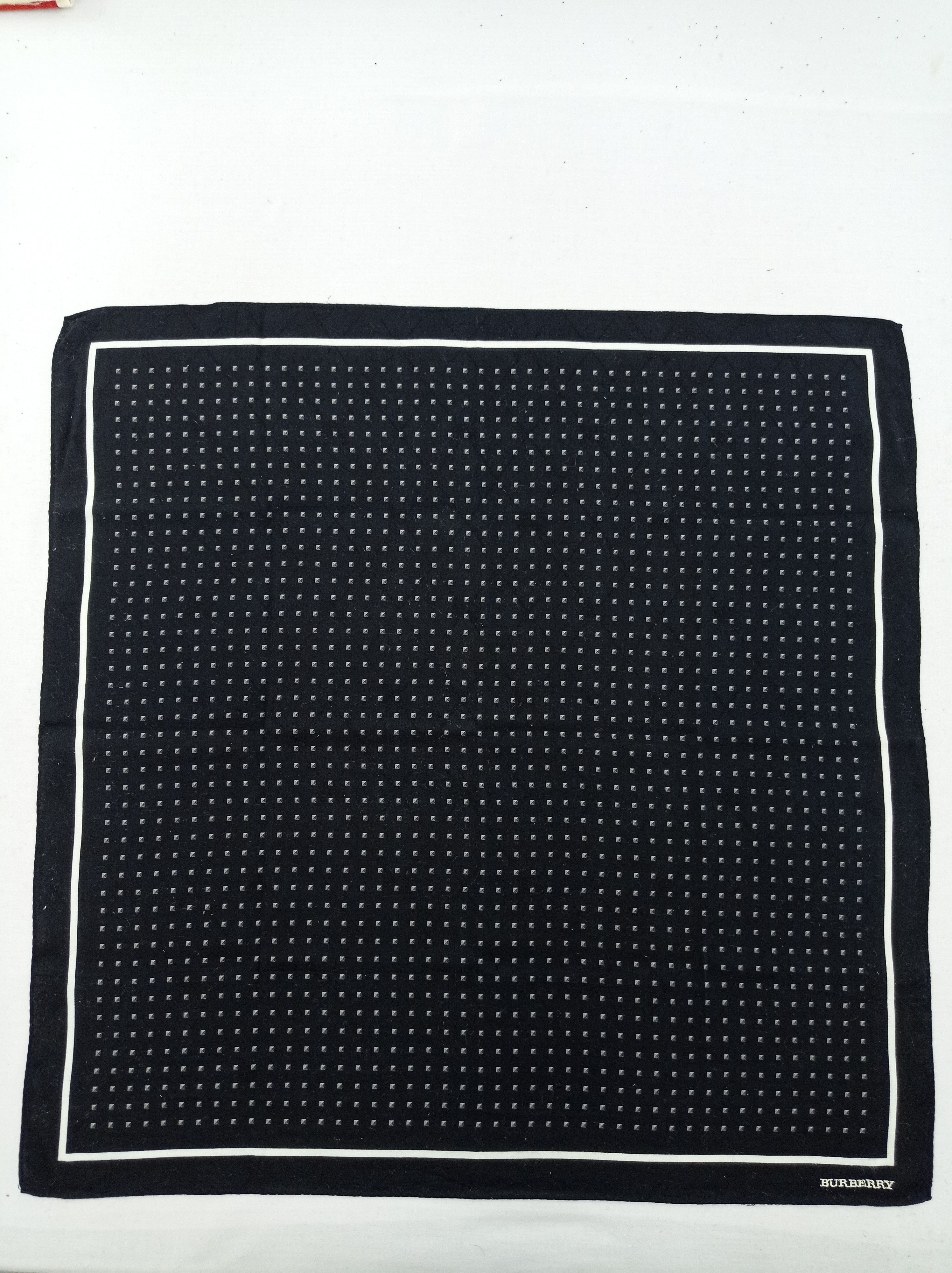 Burberry Vintage Burberry Handkerchief / Neckwear / Bandana Size ONE SIZE - 1 Thumbnail