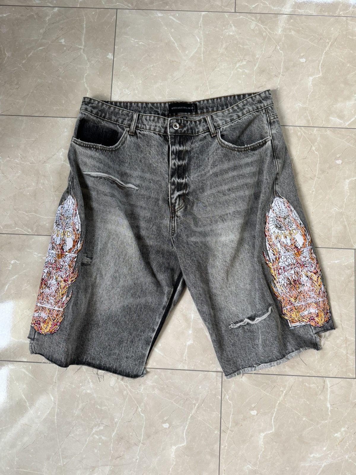 Who Decides War Who Decides War Shortpant Size US 38 / EU 54 - 1 Thumbnail