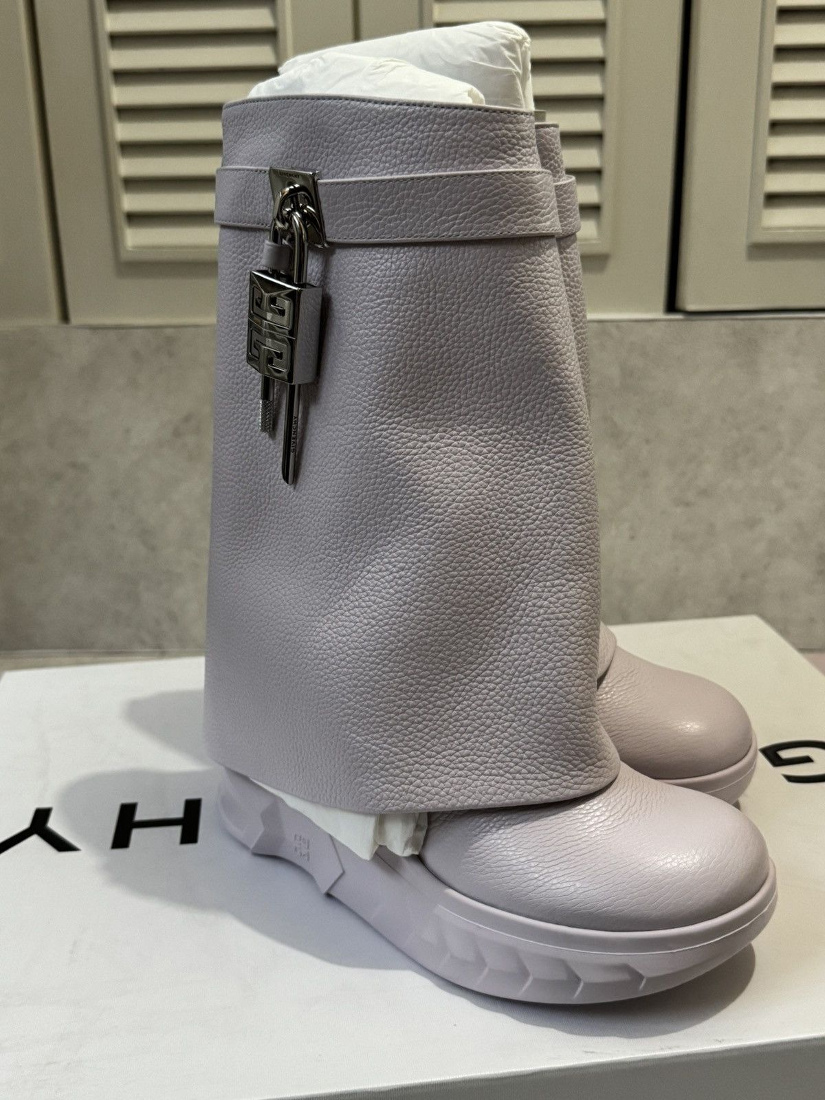 Givenchy GIVENCHY SHARK LOCK ANKLE BOOTS BIKER Size US 7 / IT 37 - 7 Thumbnail