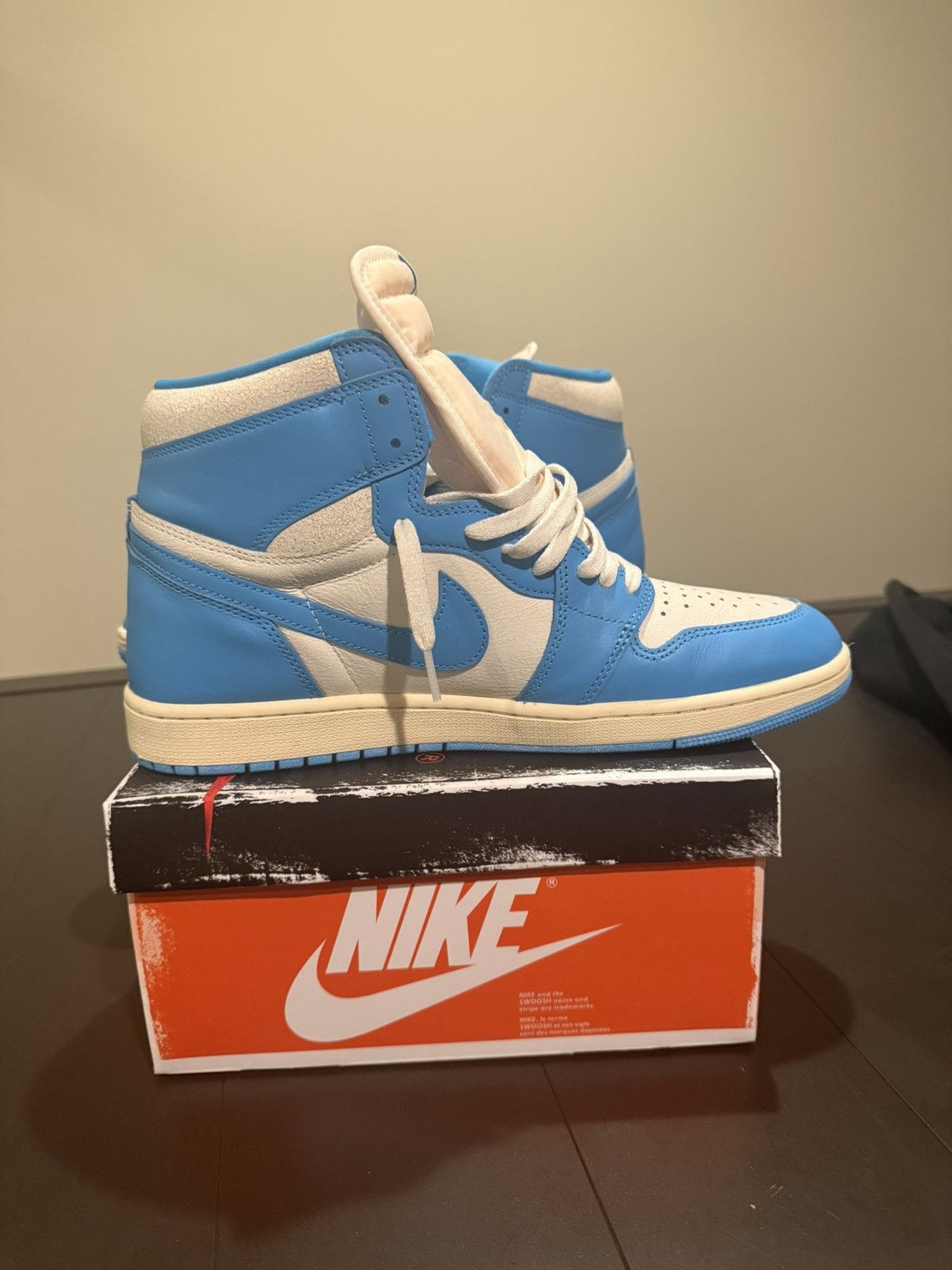 Jordan Brand Jordan 1 UNC Size US 12 / EU 45 - 5 Thumbnail