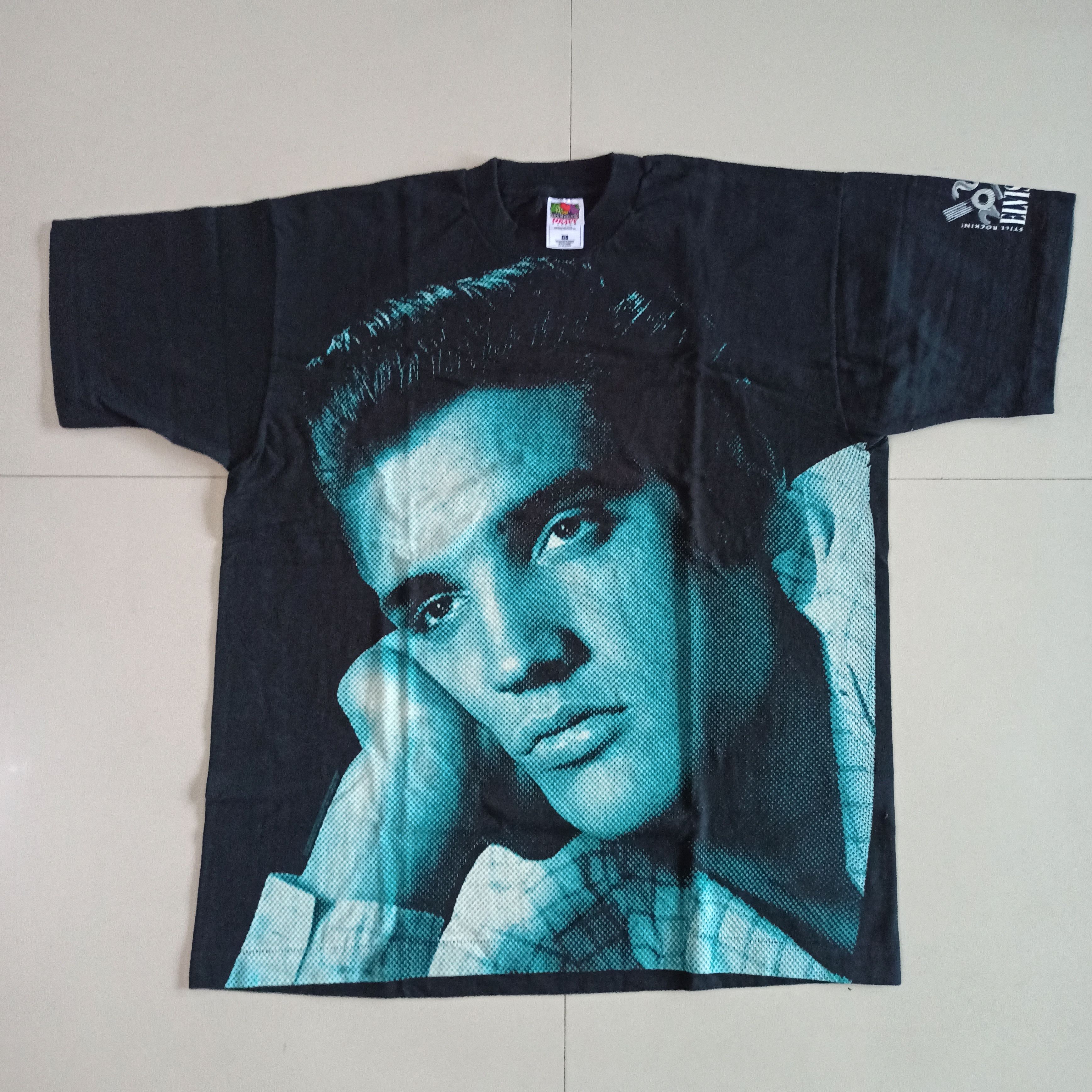 Image of Vintage Elvis Presley Big Print 1996 in Black, Men's (Size XL)