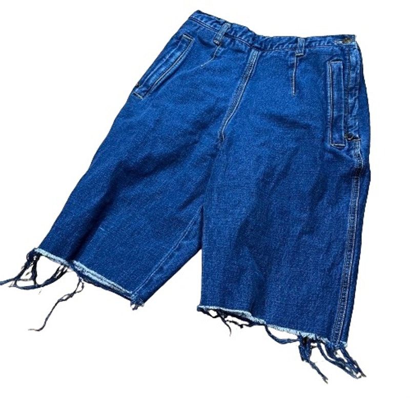 Vintage Y2K 2000s Vintage Lizwear side zipper denim Bermuda shorts Size 32" / US 10 / IT 46 - 1 Thumbnail